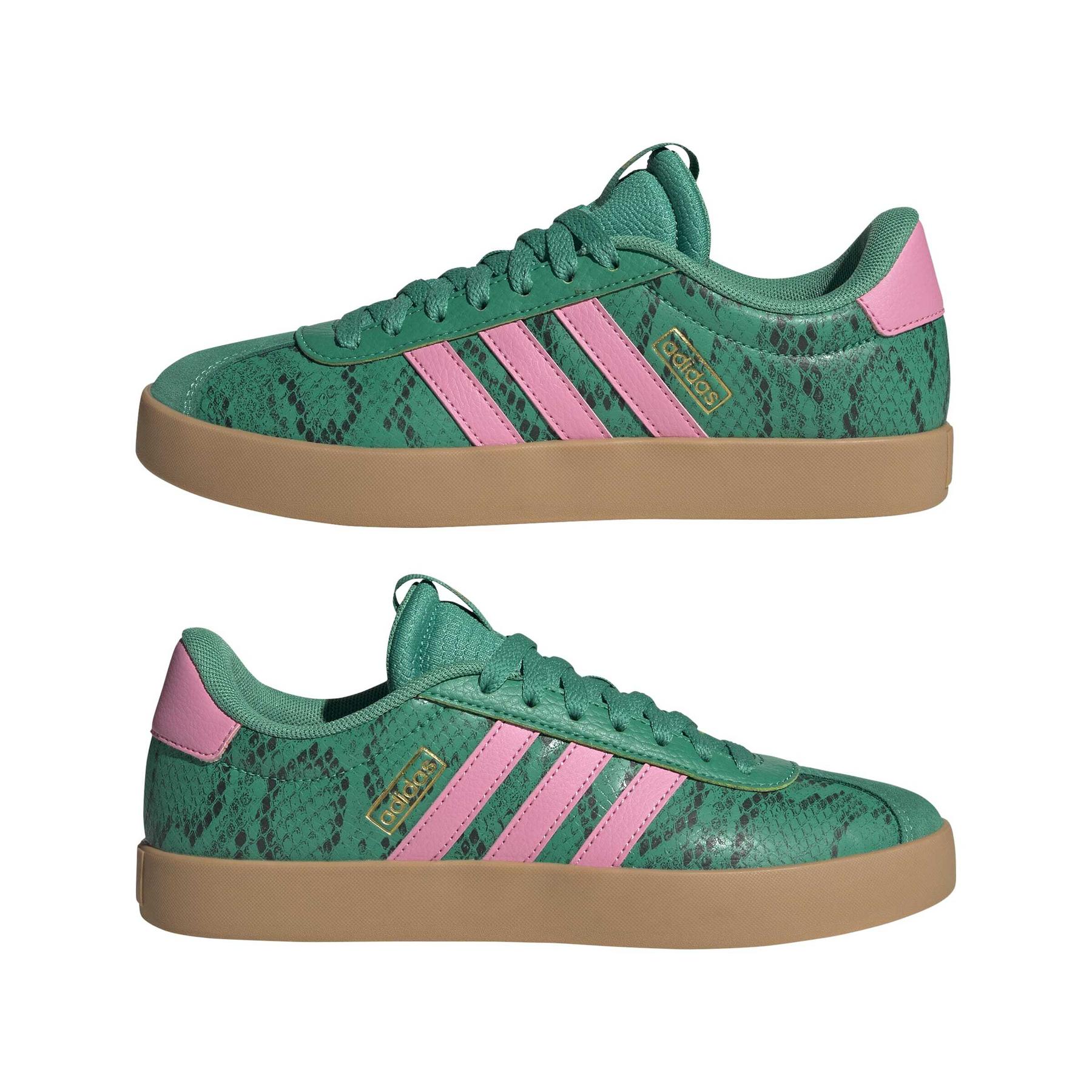 product/a/d/adidas_jr8668_10_footwear_photography_mirrored_pair_view_white-nw091725.jpg