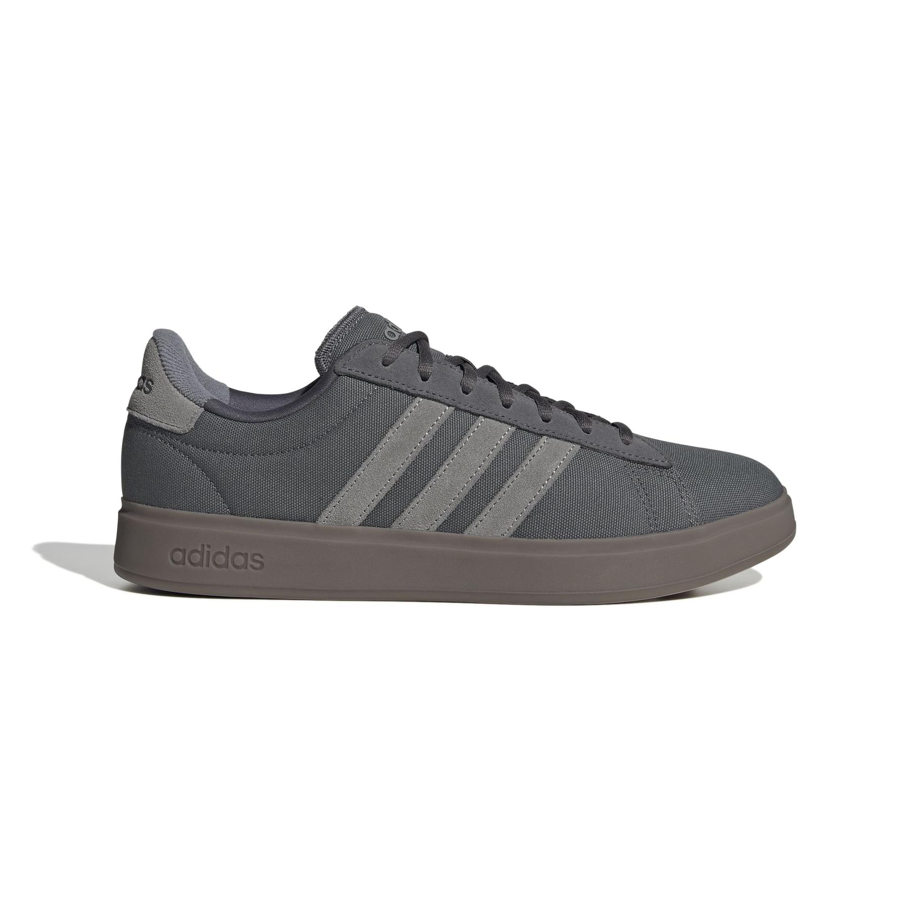 product/a/d/adidas_js1702_1_footwear_photography_side_lateral_center_view_white-nw091725.jpg