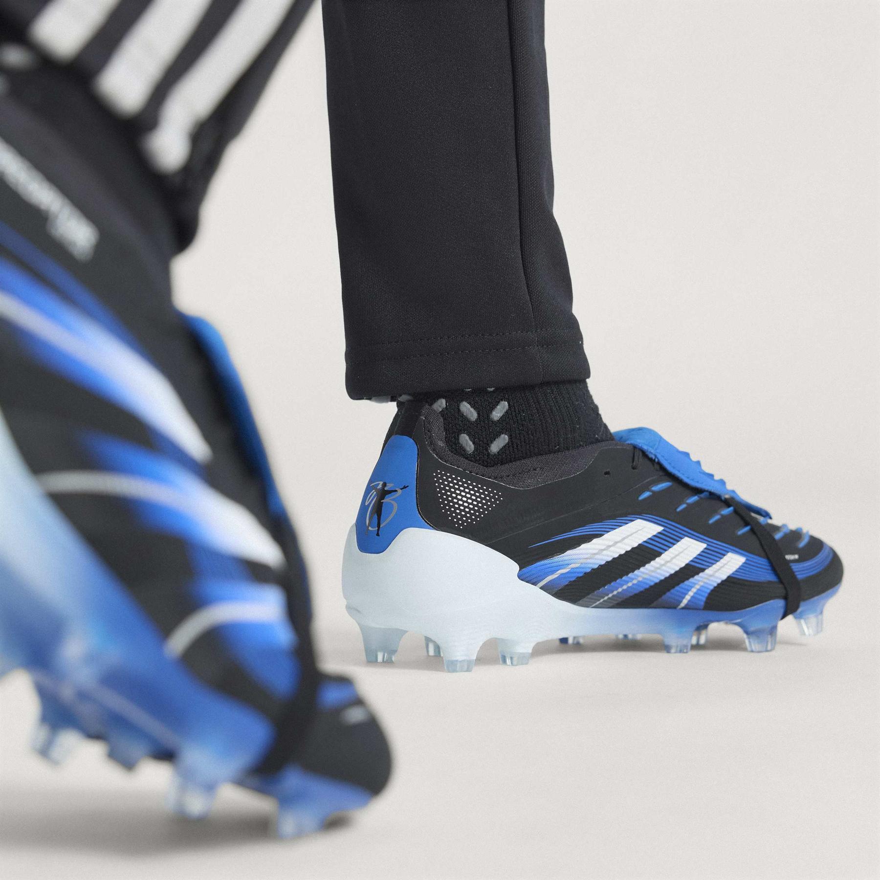 product/a/d/adidas_js3106_24_footwear_photography_heromrktng_view_11.jpg