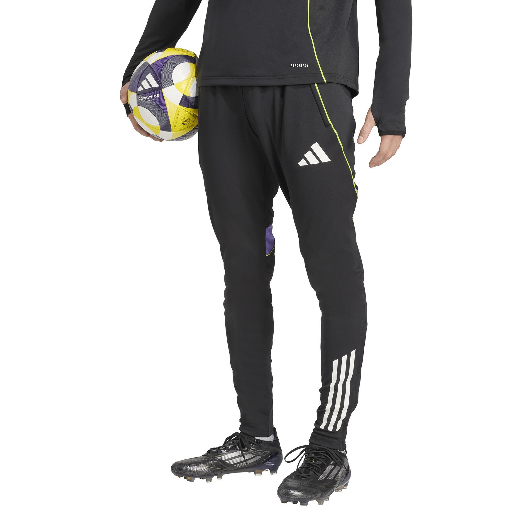 product/a/d/adidas_jw4356_black-purrus_2.jpg
