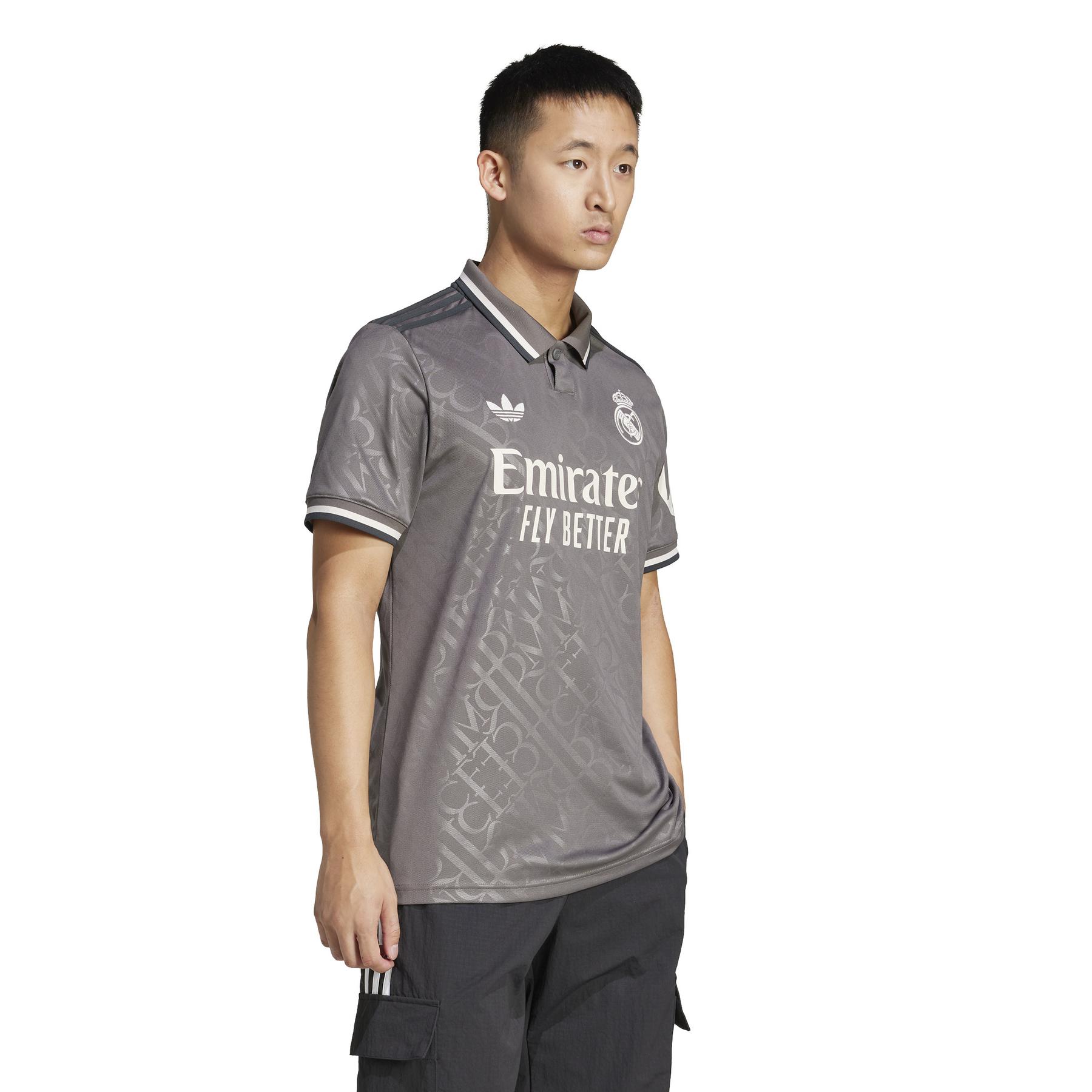 product/a/d/adidas_jx2119_5_apparel_on_model_walking_view_white-nw111924.jpg