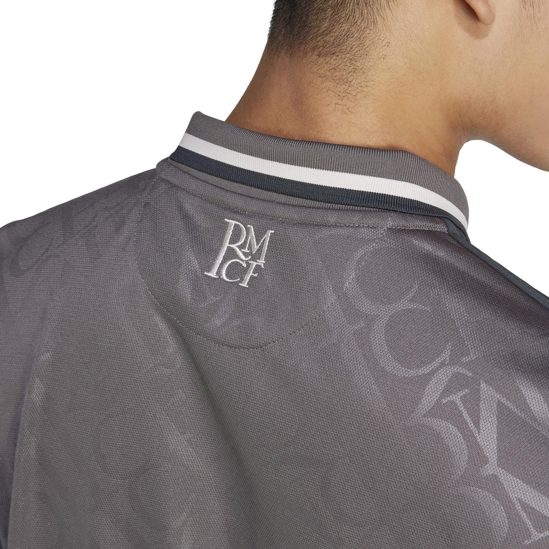 product/a/d/adidas_jx2119_7_apparel_on_model_detail_view_1_white-nw111924.jpg