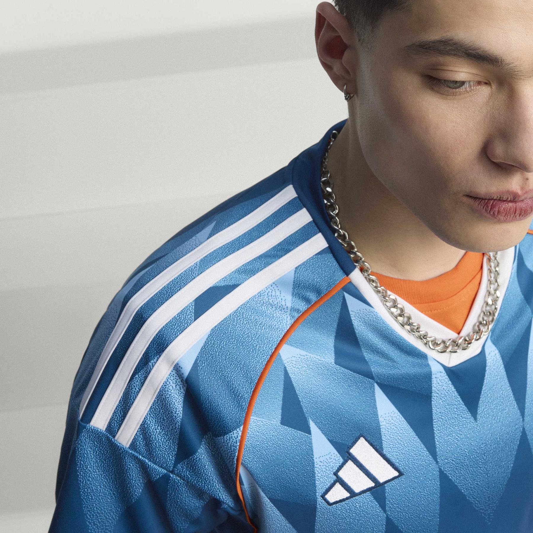 product/a/d/adidas_jx8726_11_apparel_photography_heromrktng_view_4.jpg