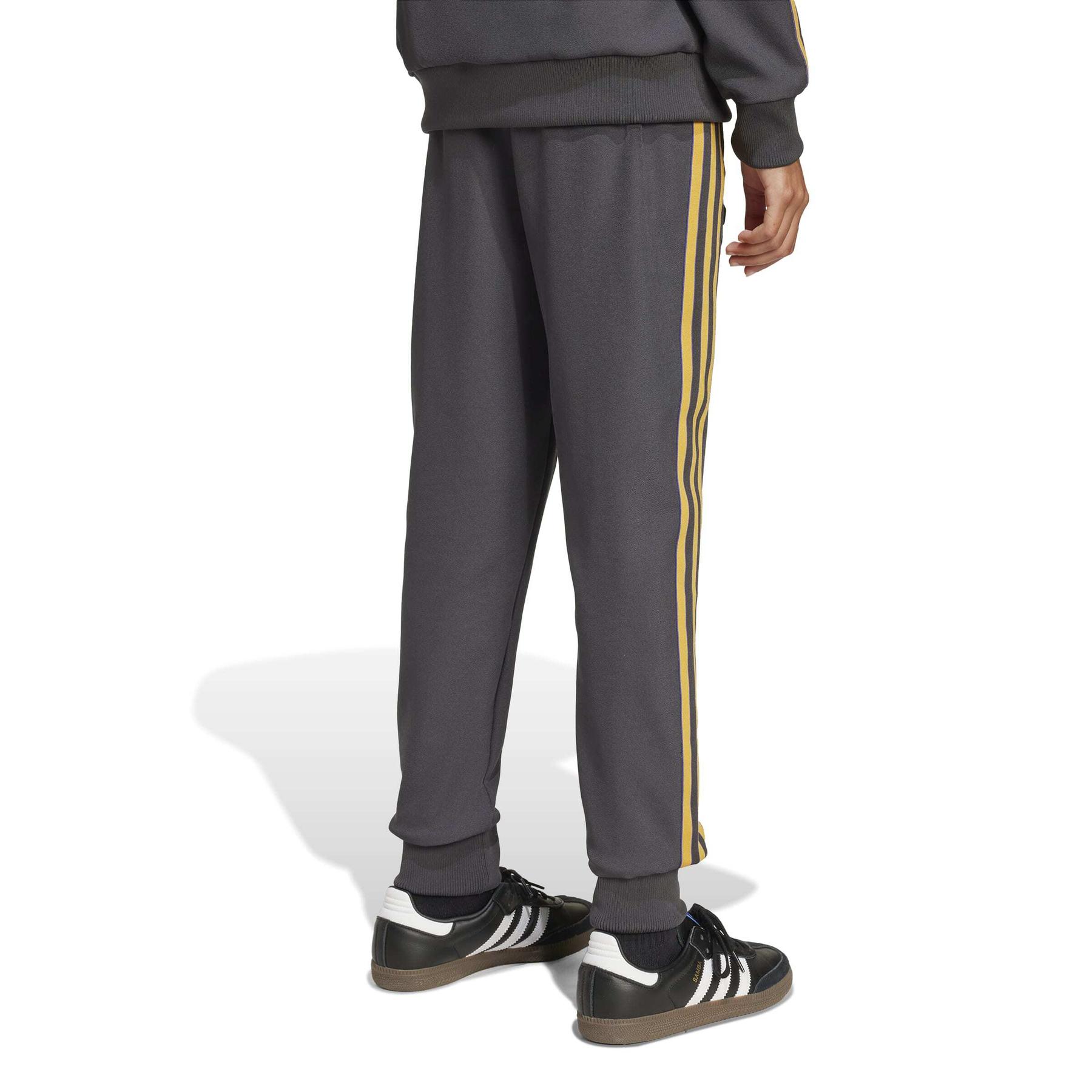 product/a/d/adidas_jy1081_3_apparel_on_model_back_view_white.jpg