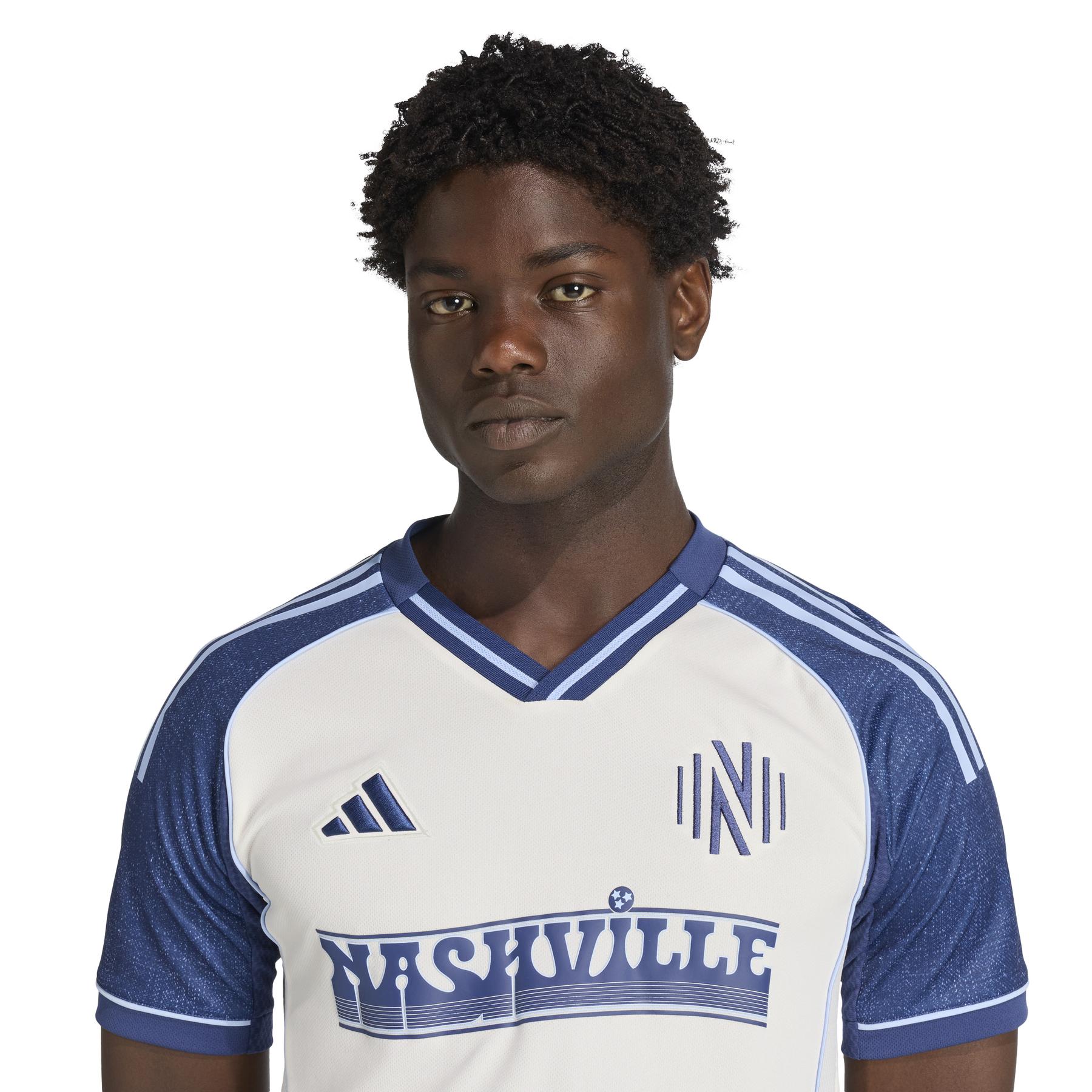 product/a/d/adidas_kc1247_cwhite_5.jpg