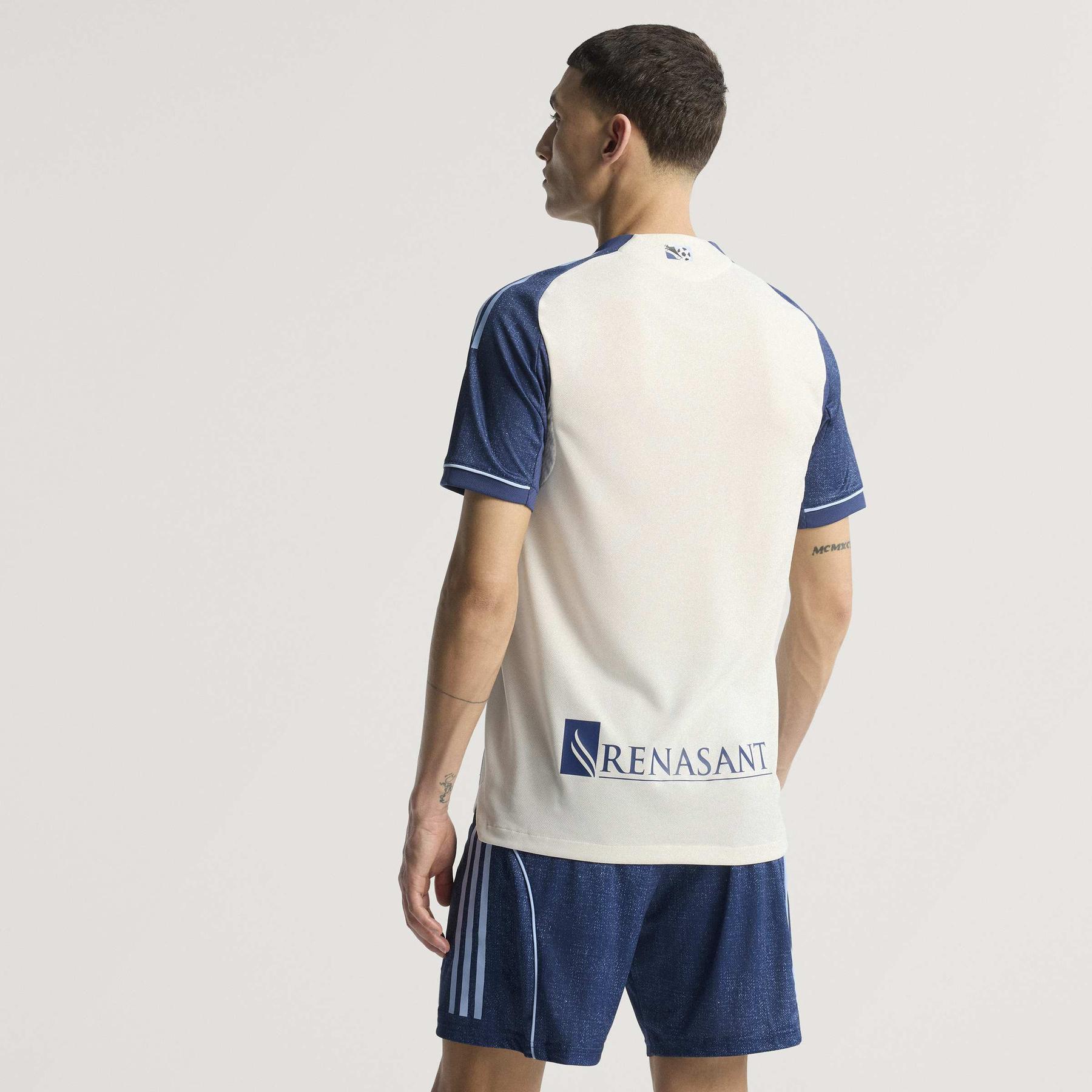 product/a/d/adidas_kc1247_cwhite_9.jpg
