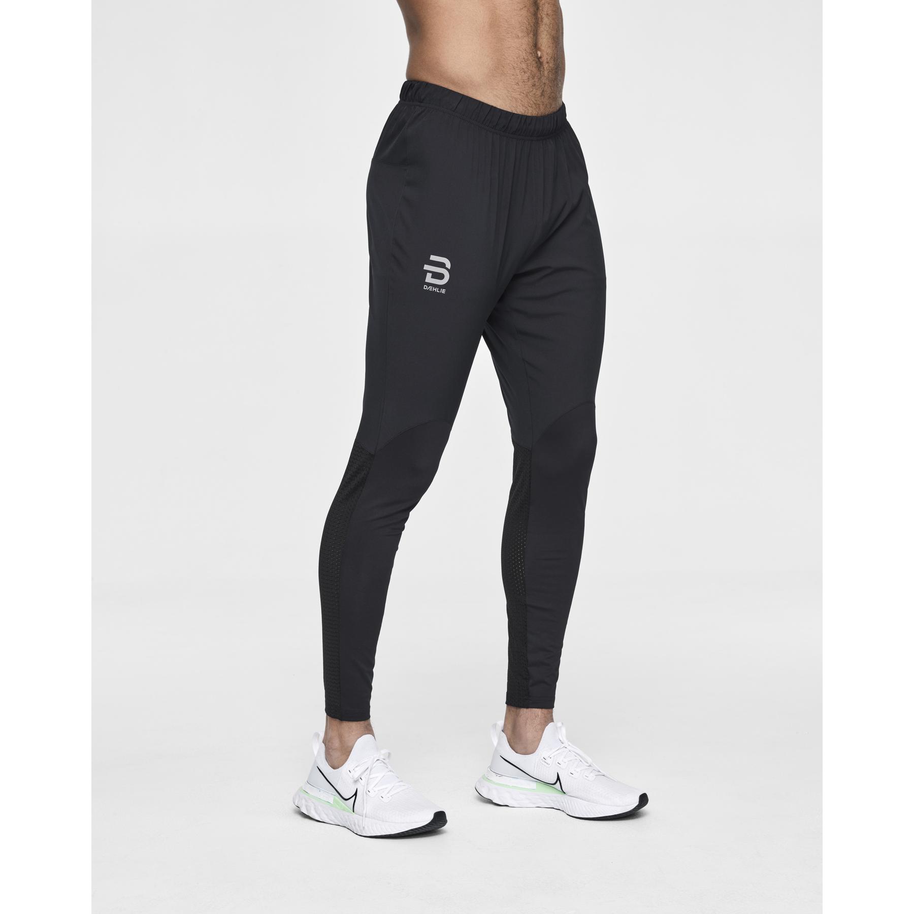 product/d/a/daehlie-sportswear_333674-99900_black_3.jpg