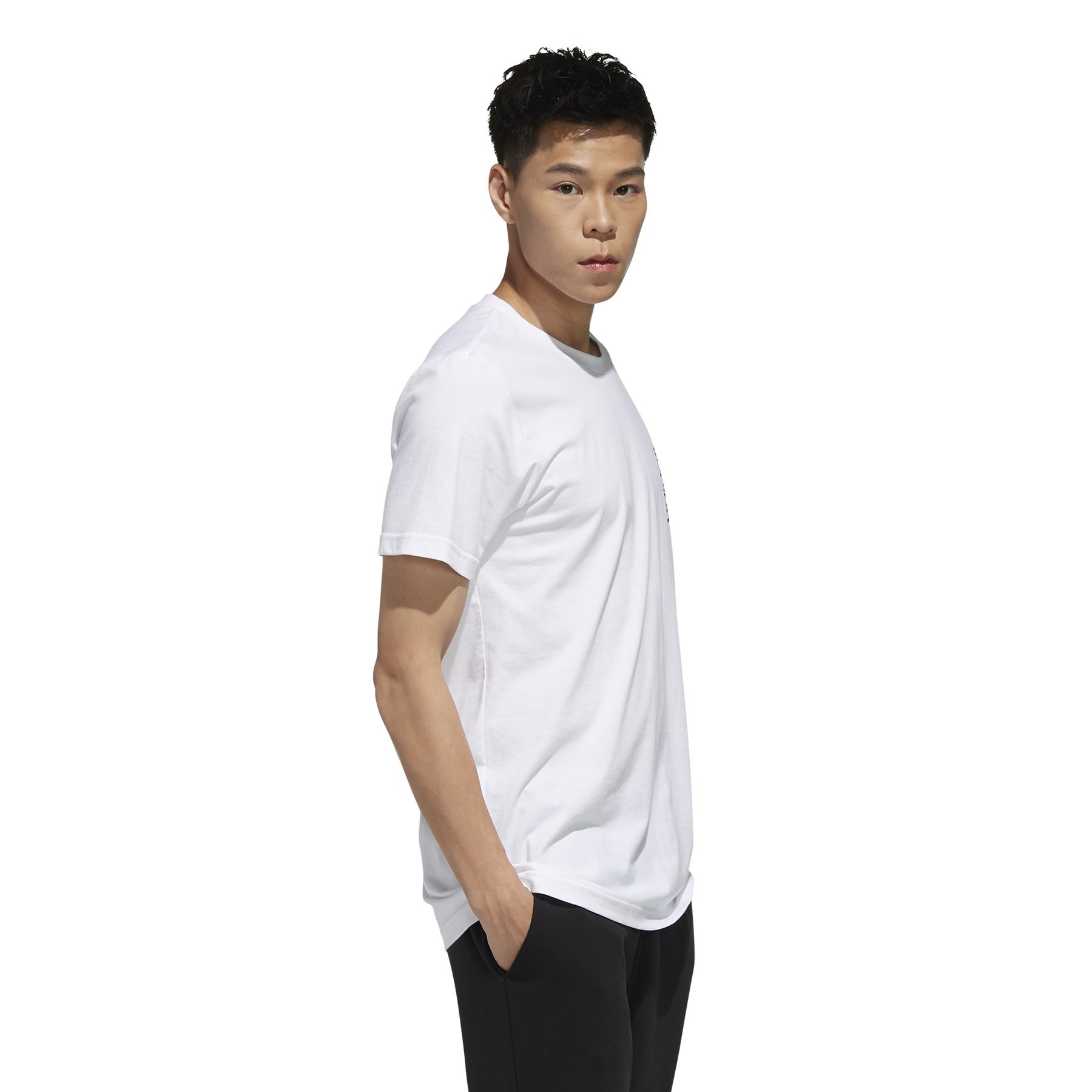 product/f/m/fm6084_app_on-model_walking_white.jpg