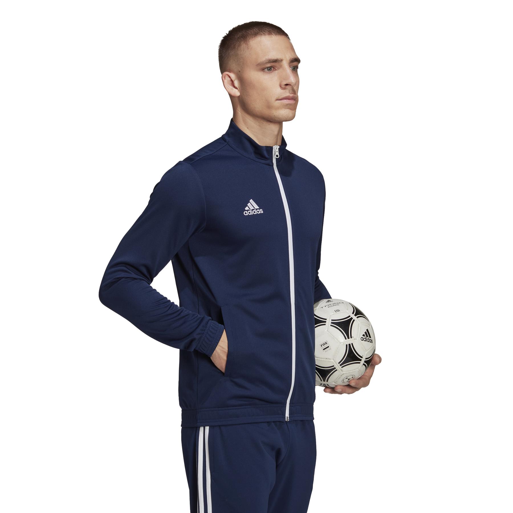 product/h/5/h57523_app_on-model_walking_white_1645109479.jpg
