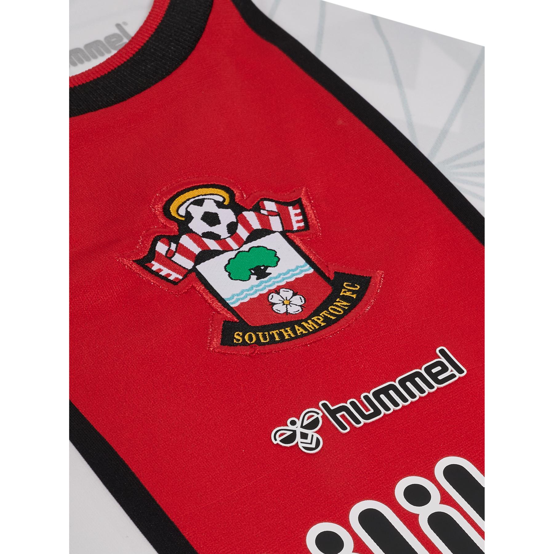 product/h/u/hummel_217008-9134_white-red_3.jpg