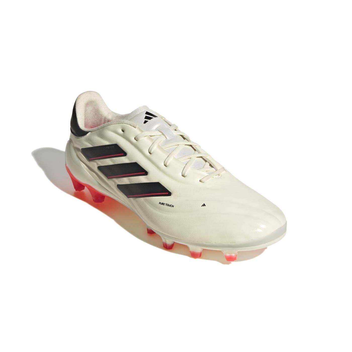 product/i/e/ie7505_5_footwear_photography_front_lateral_top_view_white.jpg