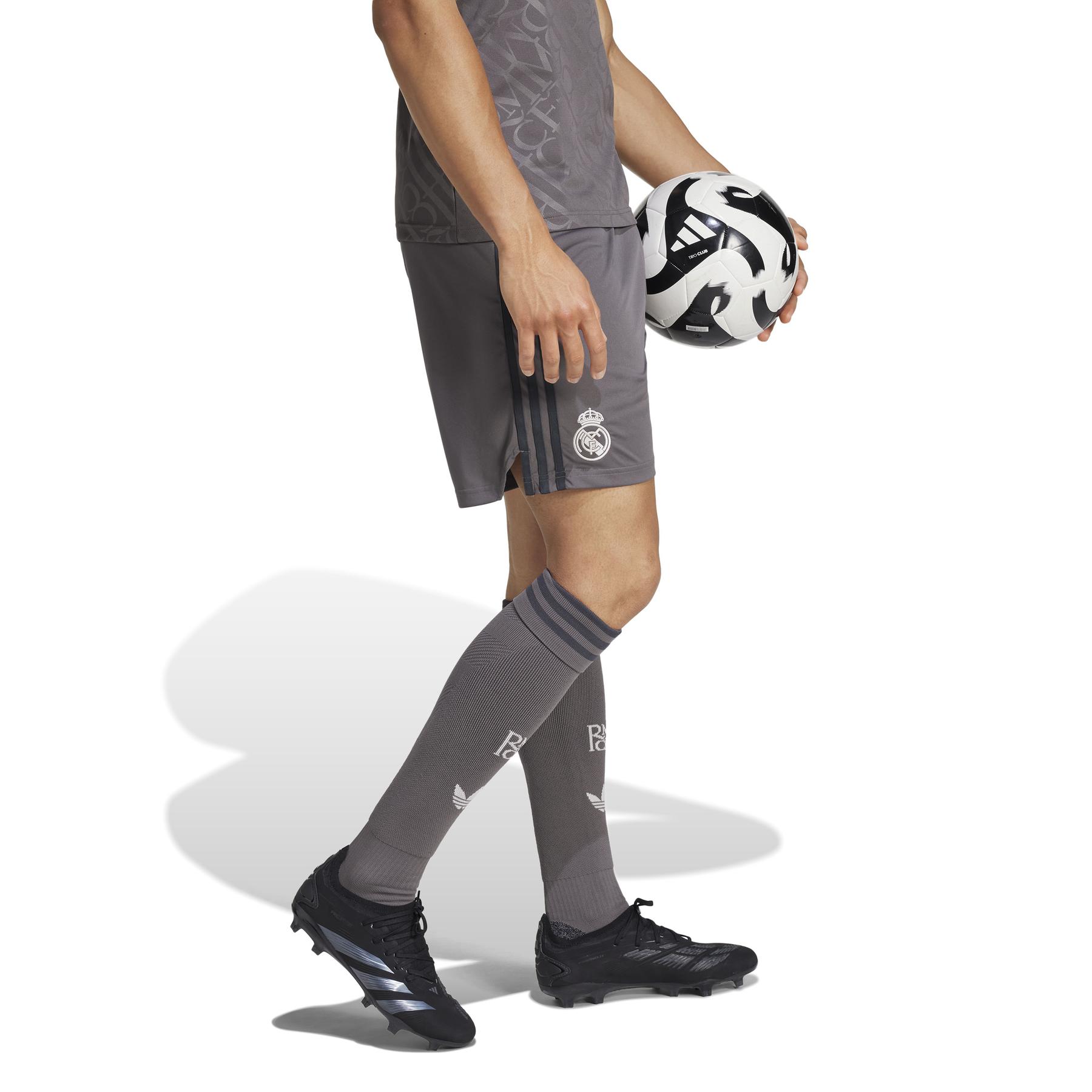 product/i/y/iy1762_6_apparel_on_model_walking_view_white.jpg