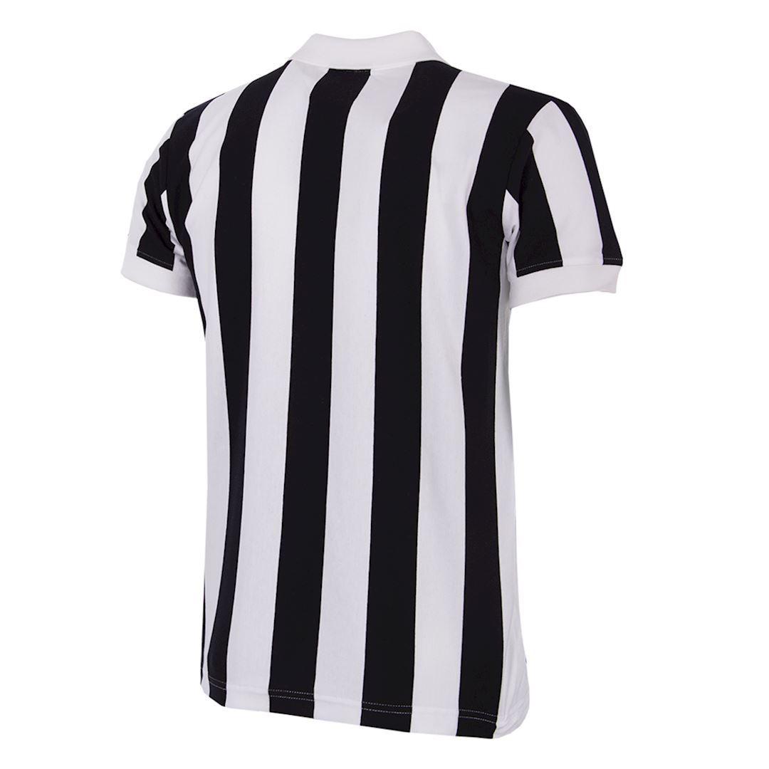 product/j/u/juventus-fc-1976-77-coppa-uefa-short-sleeve-retro-shi-4427.jpg