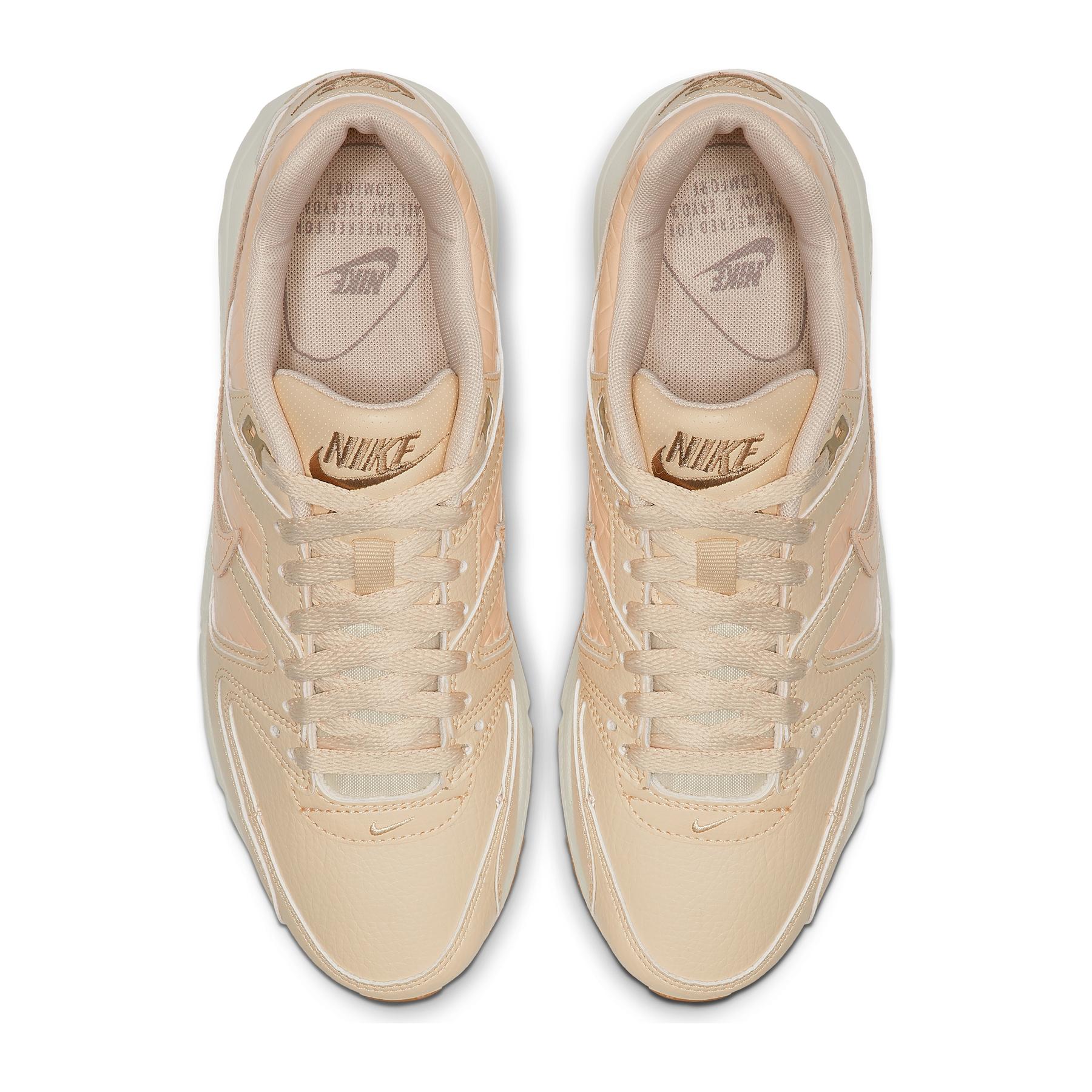 product/n/i/nike_718896-100-phcth001.jpg