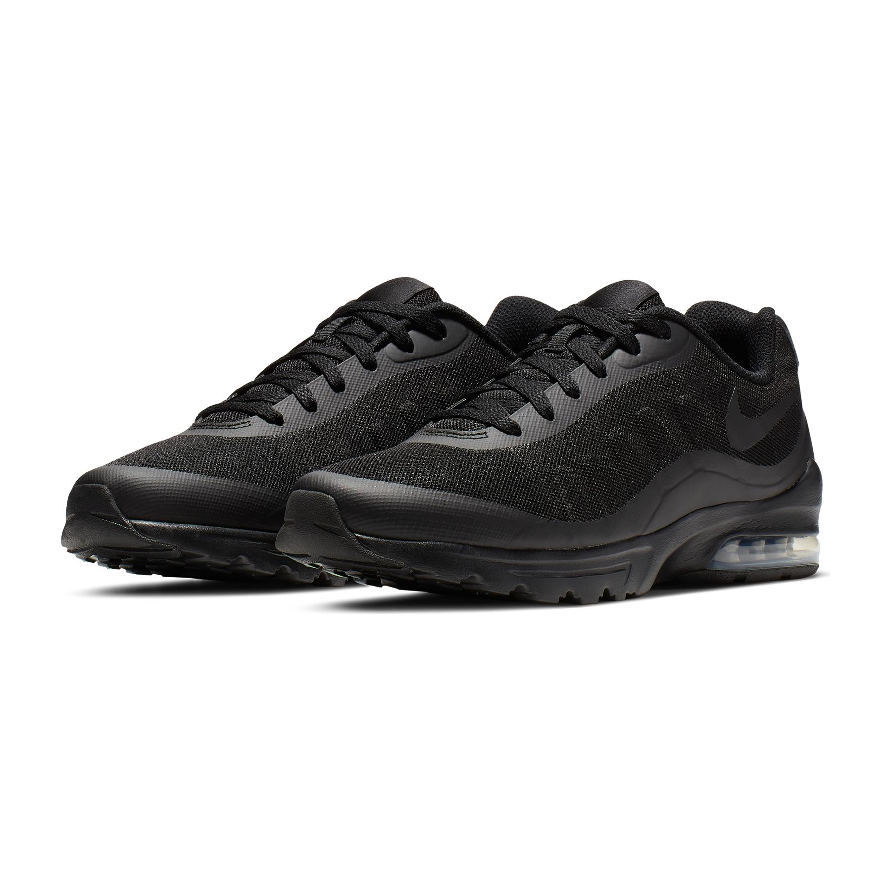 product/n/i/nike_749680-001-phcfh001.jpg
