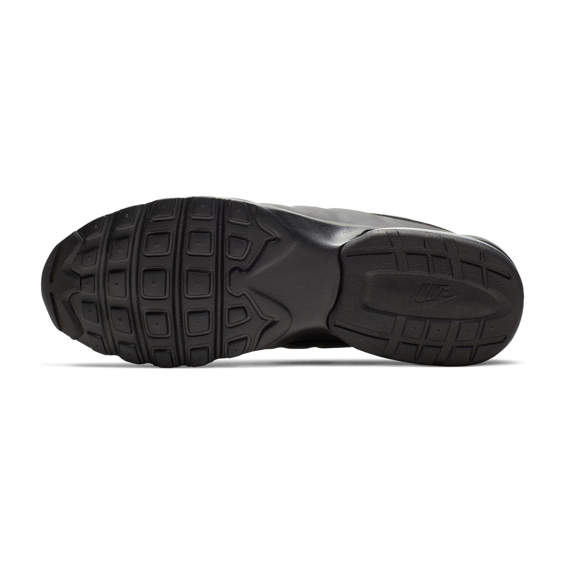 product/n/i/nike_749680-001-phsuh000.jpg