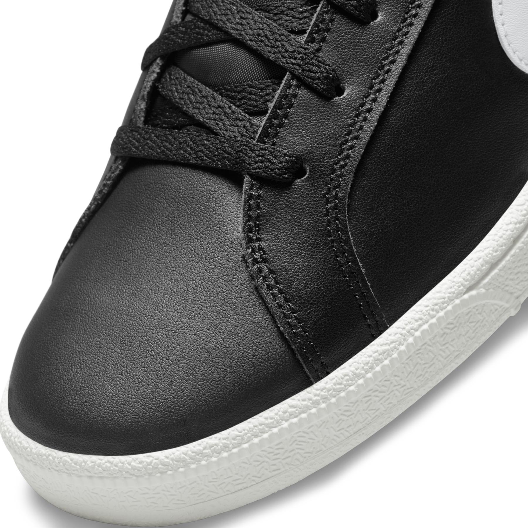 product/n/i/nike_749747-010-phsyd001.jpg