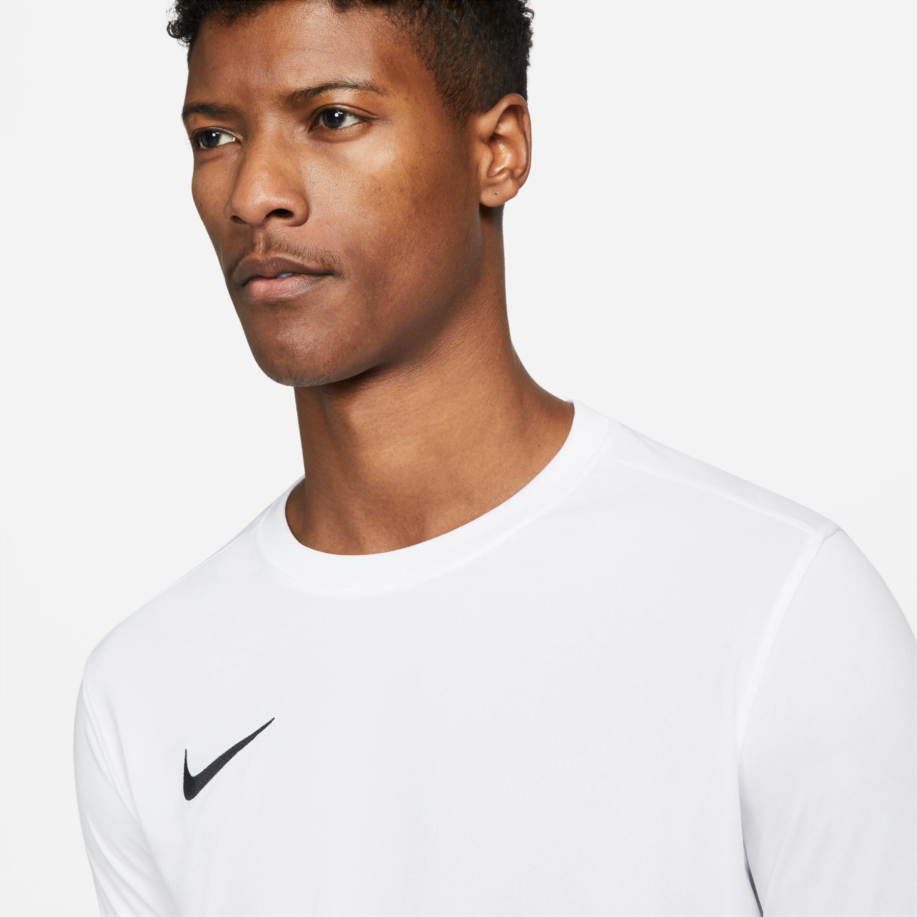 product/n/i/nike_bv6706-100-phsym001-nw112724.jpg