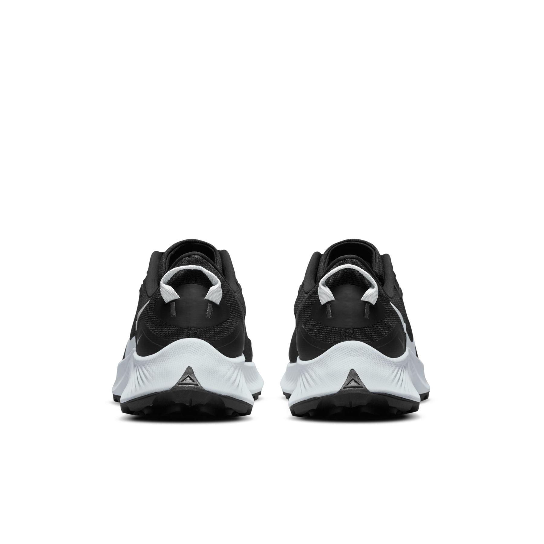 product/n/i/nike_da8697-001_3000.jpg