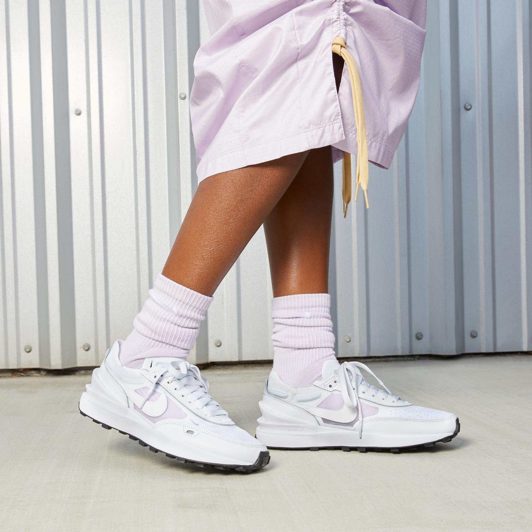 product/n/i/nike_dc2533-103-phsym001.jpg
