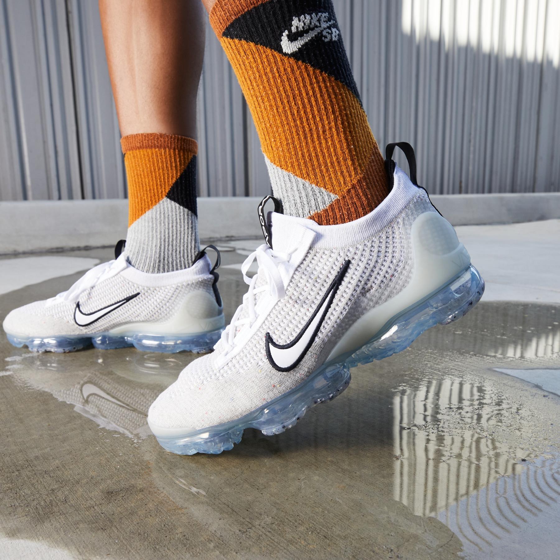 product/n/i/nike_dh4084-100-phsym001.jpg