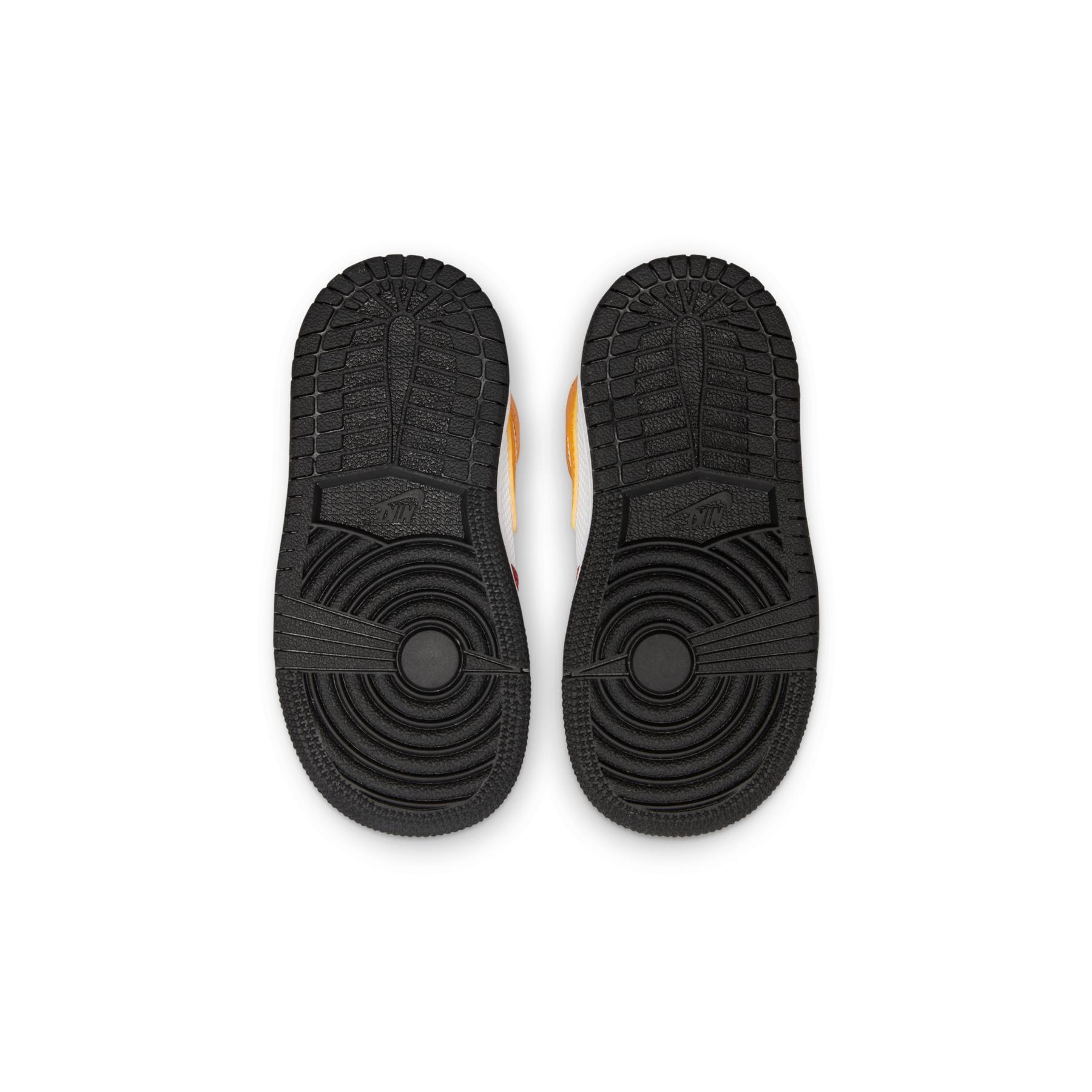 product/n/i/nike_dj0335-067-phsuh000.jpg