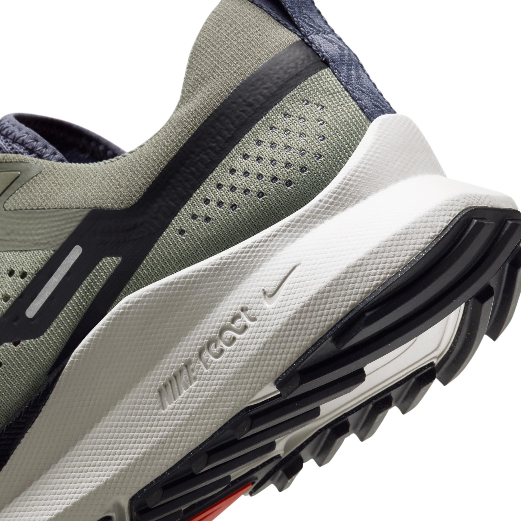 product/n/i/nike_dj6158-007-phsyd002.jpg
