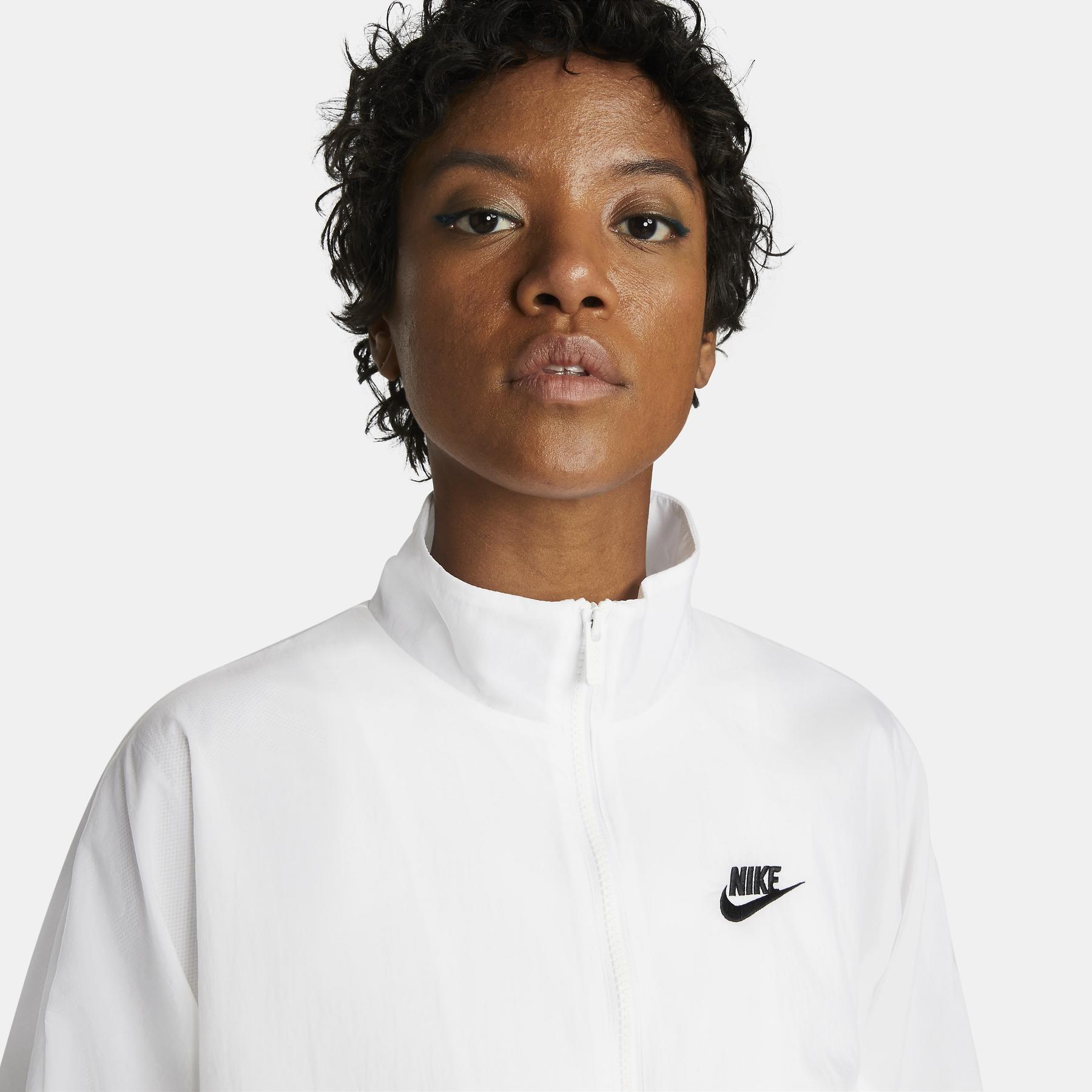 product/n/i/nike_dm6185-100_c_prem.jpg