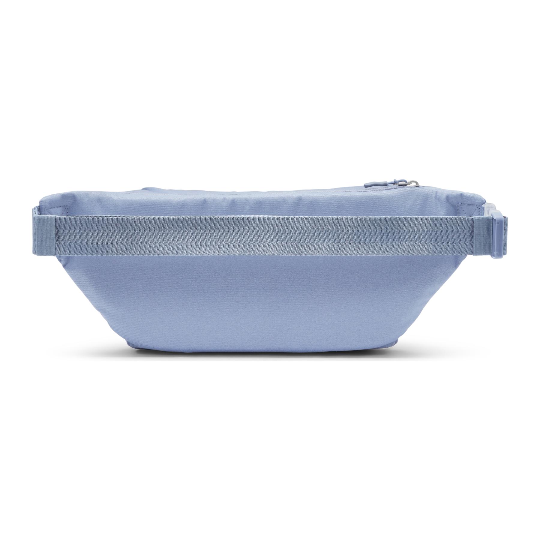 product/n/i/nike_dn2556-493-phsbh001.jpg