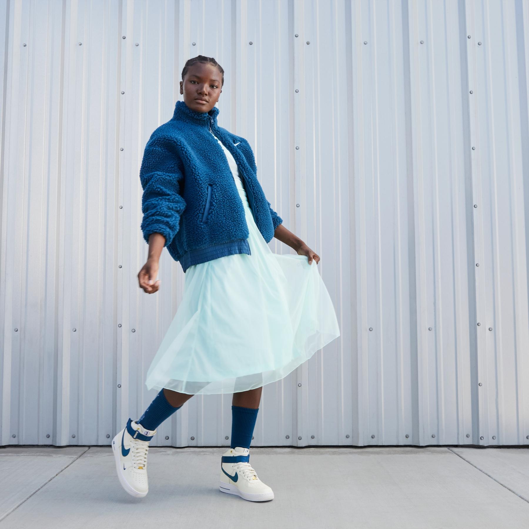 product/n/i/nike_dq7584-100-phsym002.jpg