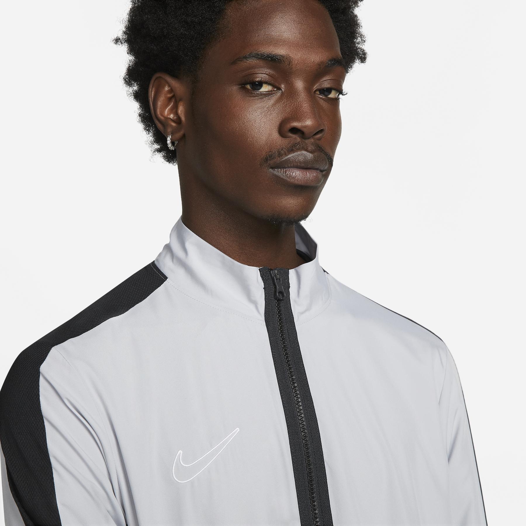 product/n/i/nike_dr1710-012_c_prem.jpg