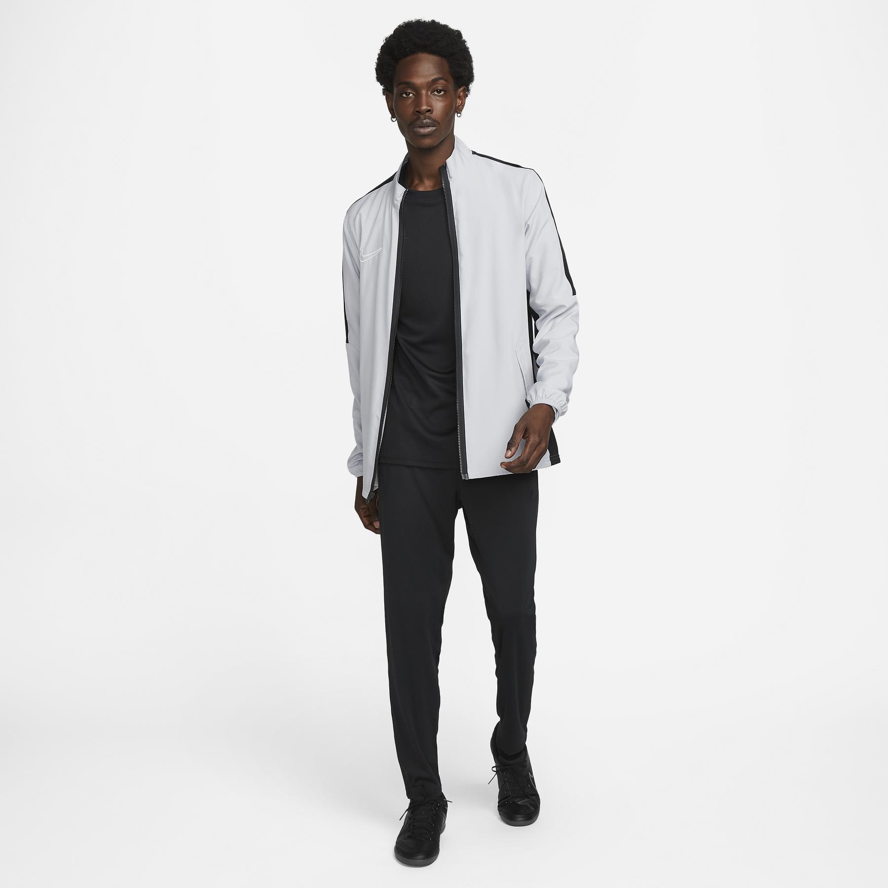product/n/i/nike_dr1710-012_e_prem.jpg
