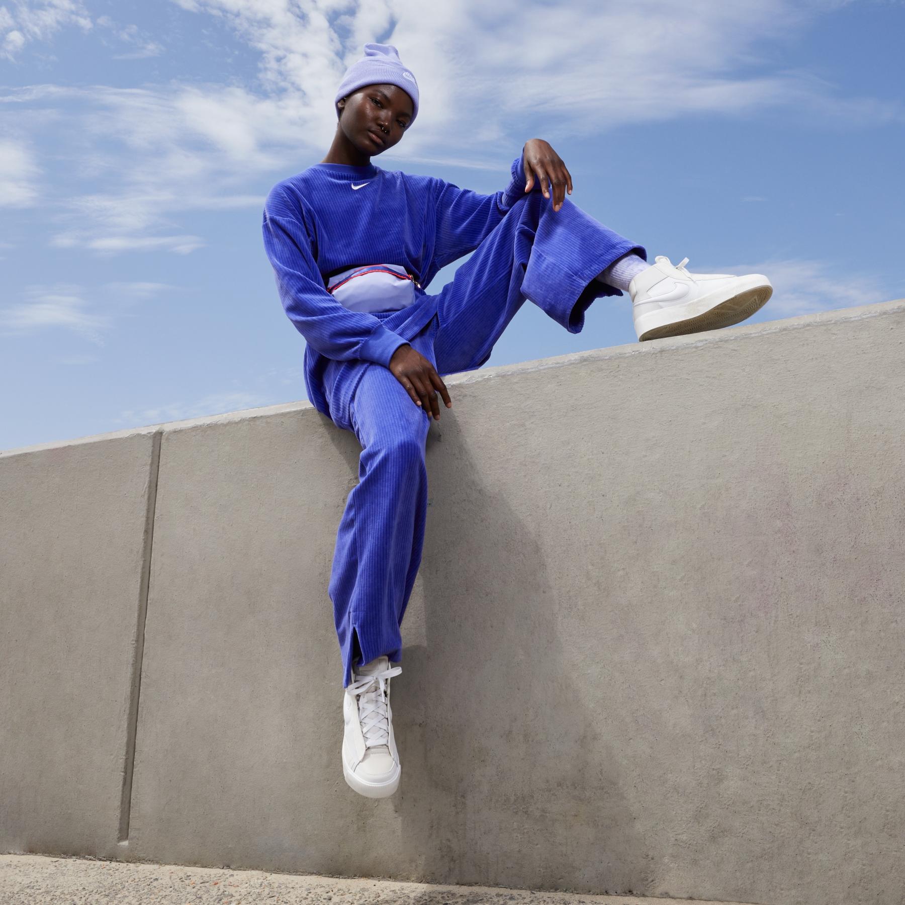 product/n/i/nike_dr2948-100-phsym002.jpg