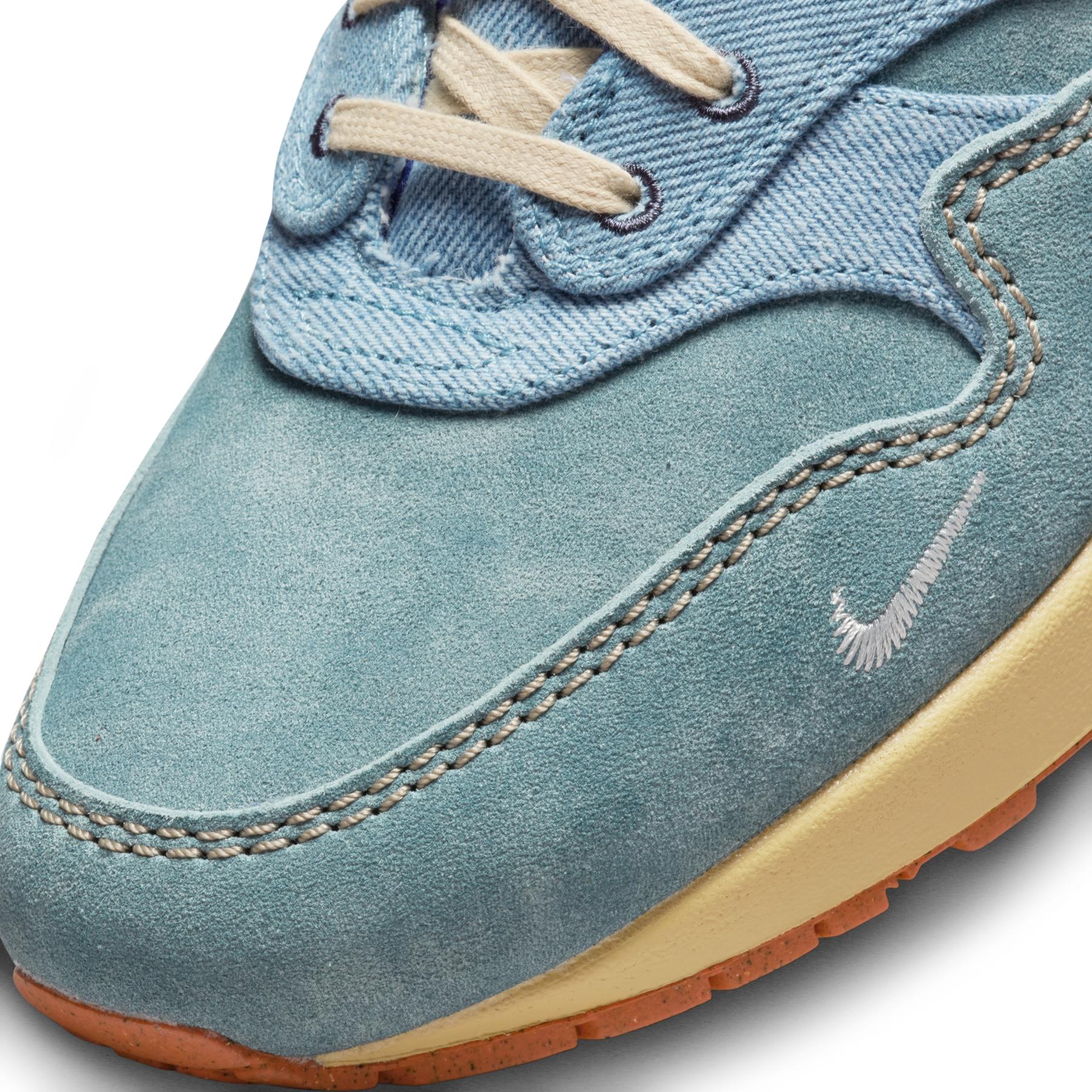 product/n/i/nike_dv3050-300-phsyd001.jpg