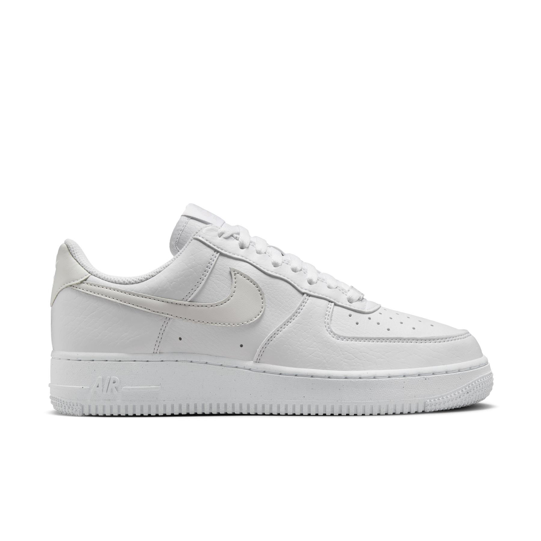 product/n/i/nike_dv3808-109_white-vast-grey_3.jpg