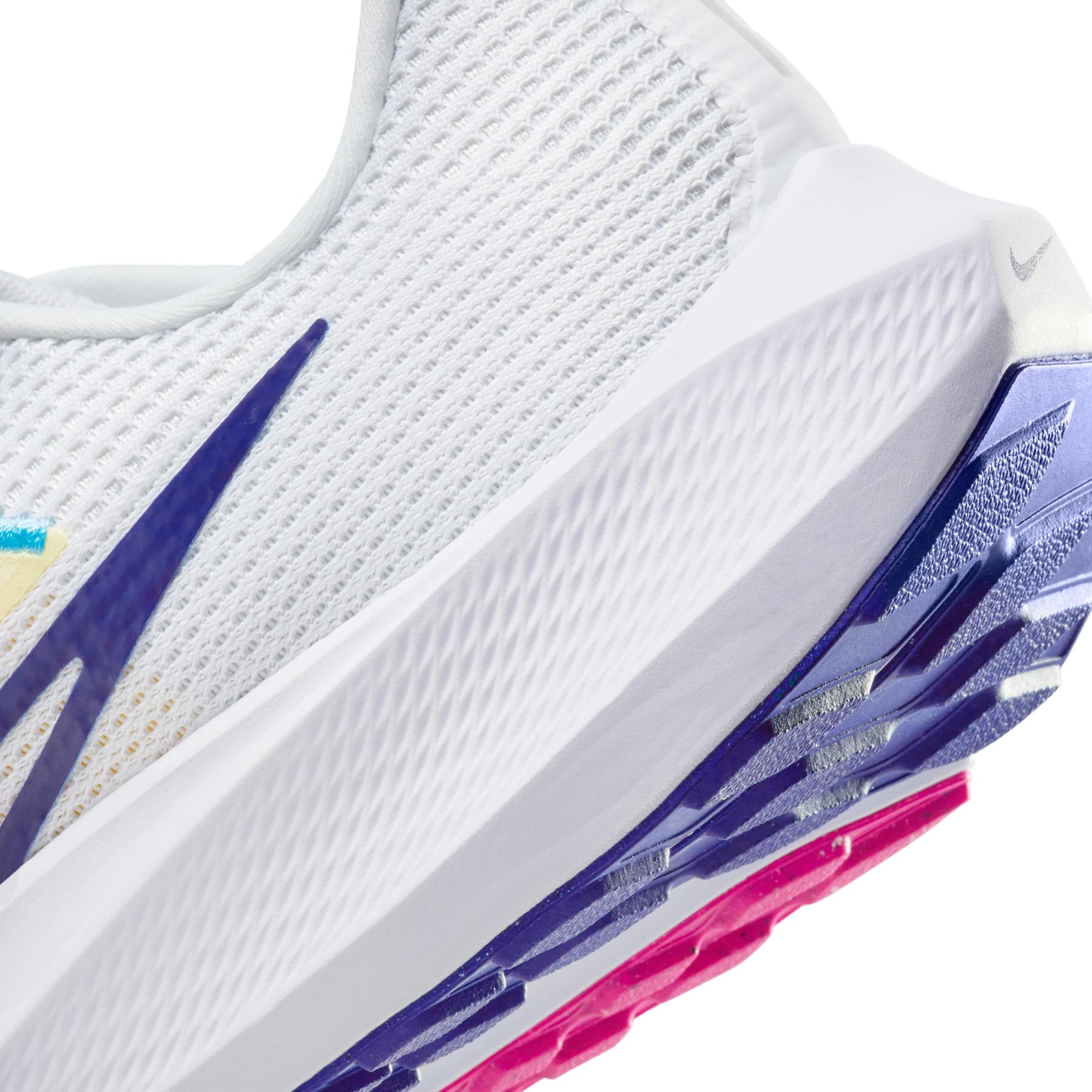 product/n/i/nike_dv3853-105-phsyd002.jpg