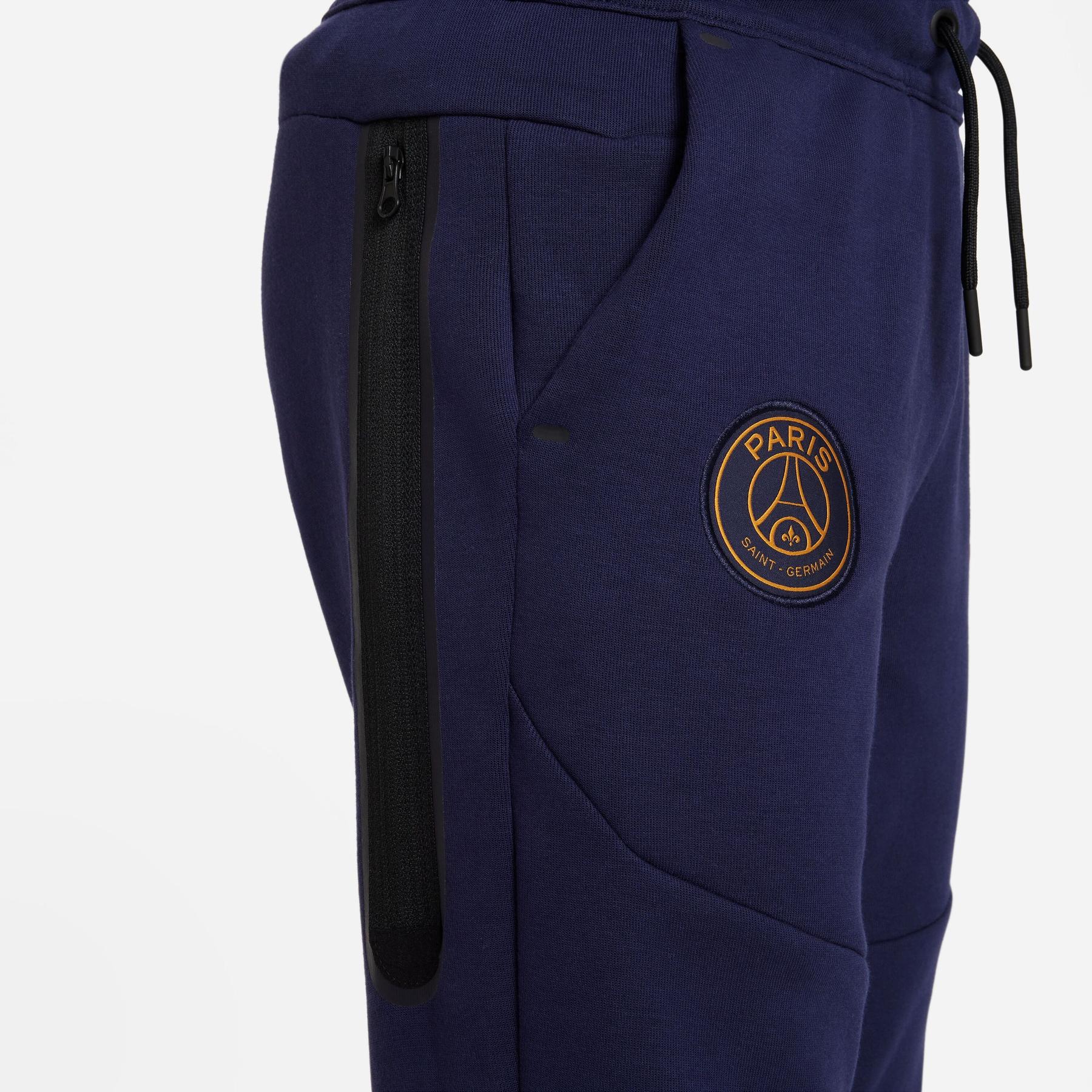 product/n/i/nike_dv4847-498-phsym002_xx.jpg