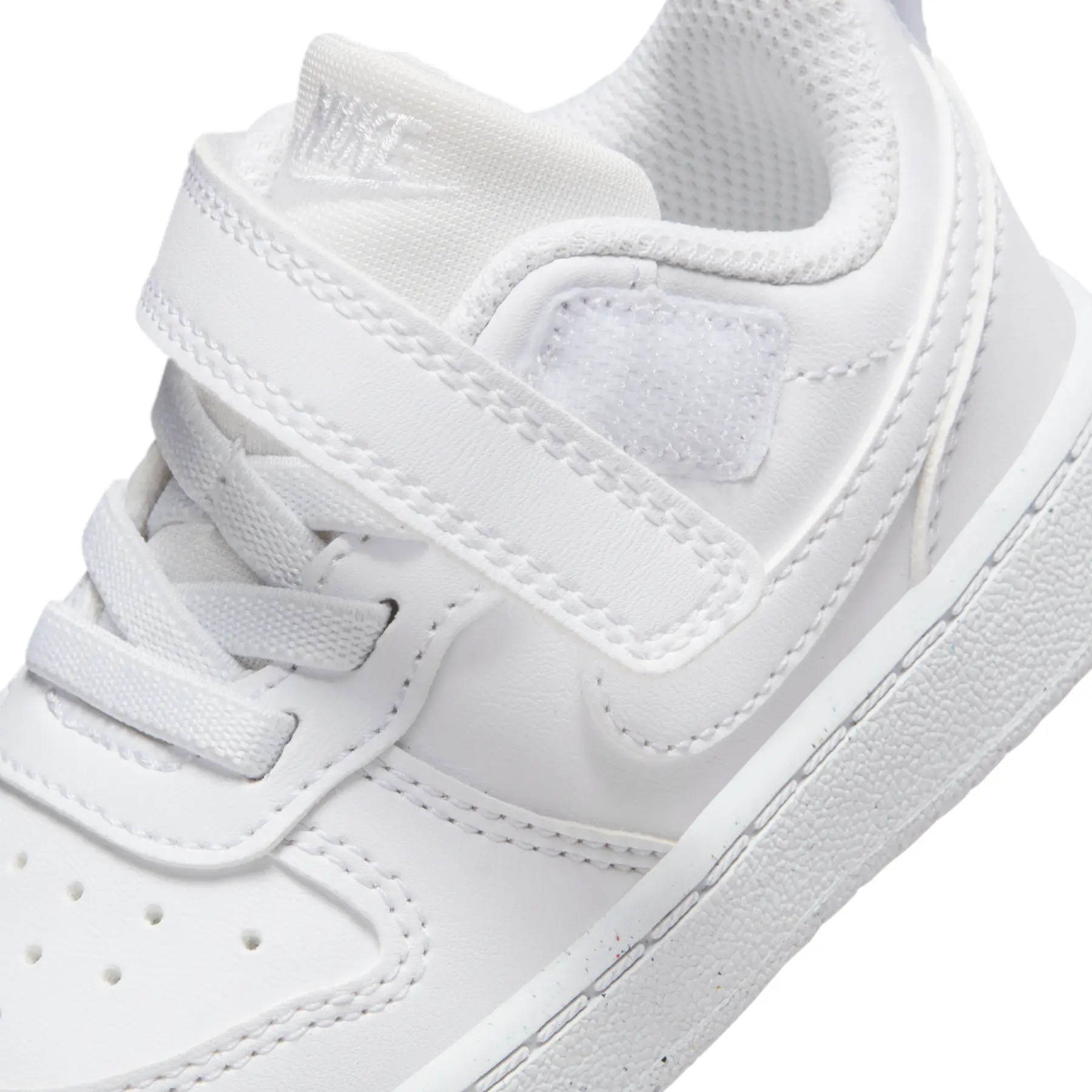 product/n/i/nike_dv5458-106-phsyd002.jpg