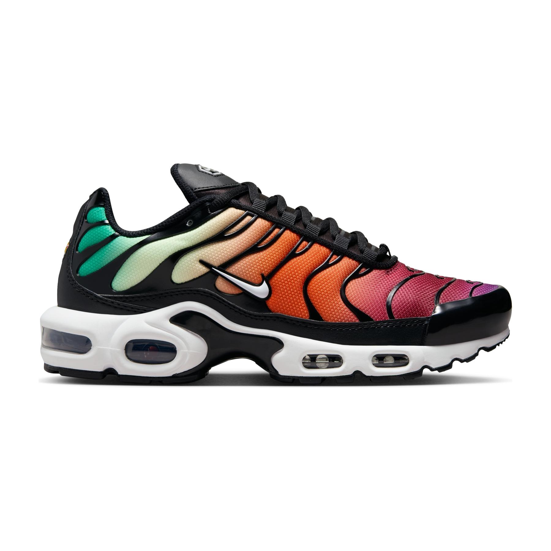 product/n/i/nike_dz3670-001-phsrh000.jpg