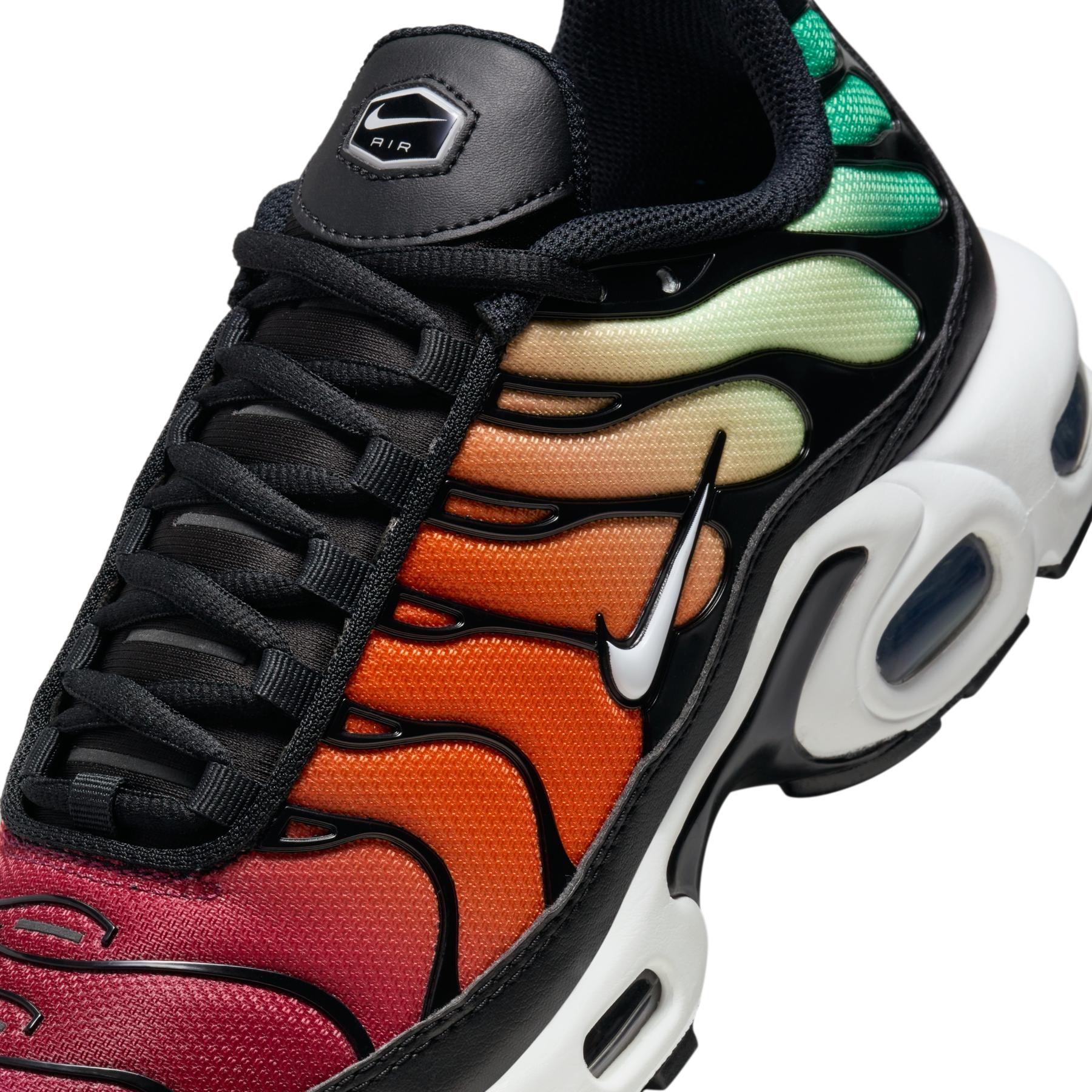 product/n/i/nike_dz3670-001-phsyd001.jpg