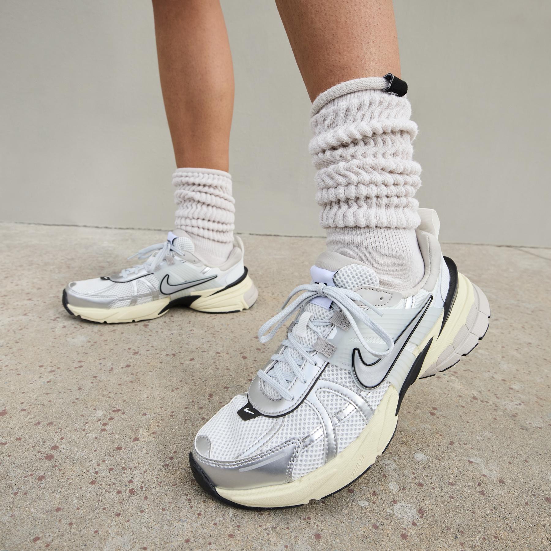 product/n/i/nike_fd0736-100-phsym002.jpg