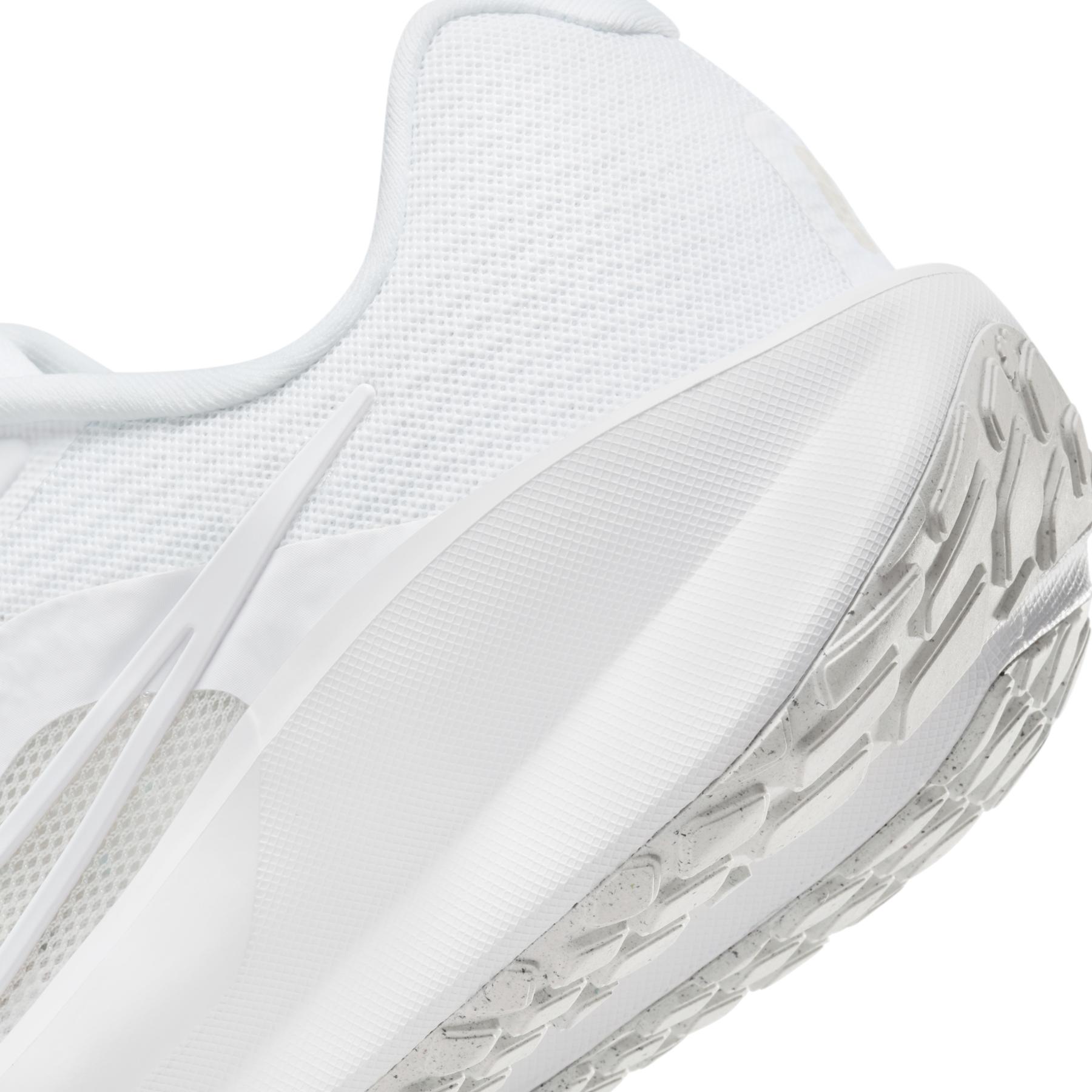 product/n/i/nike_fd6454-100-phsyd002.jpg