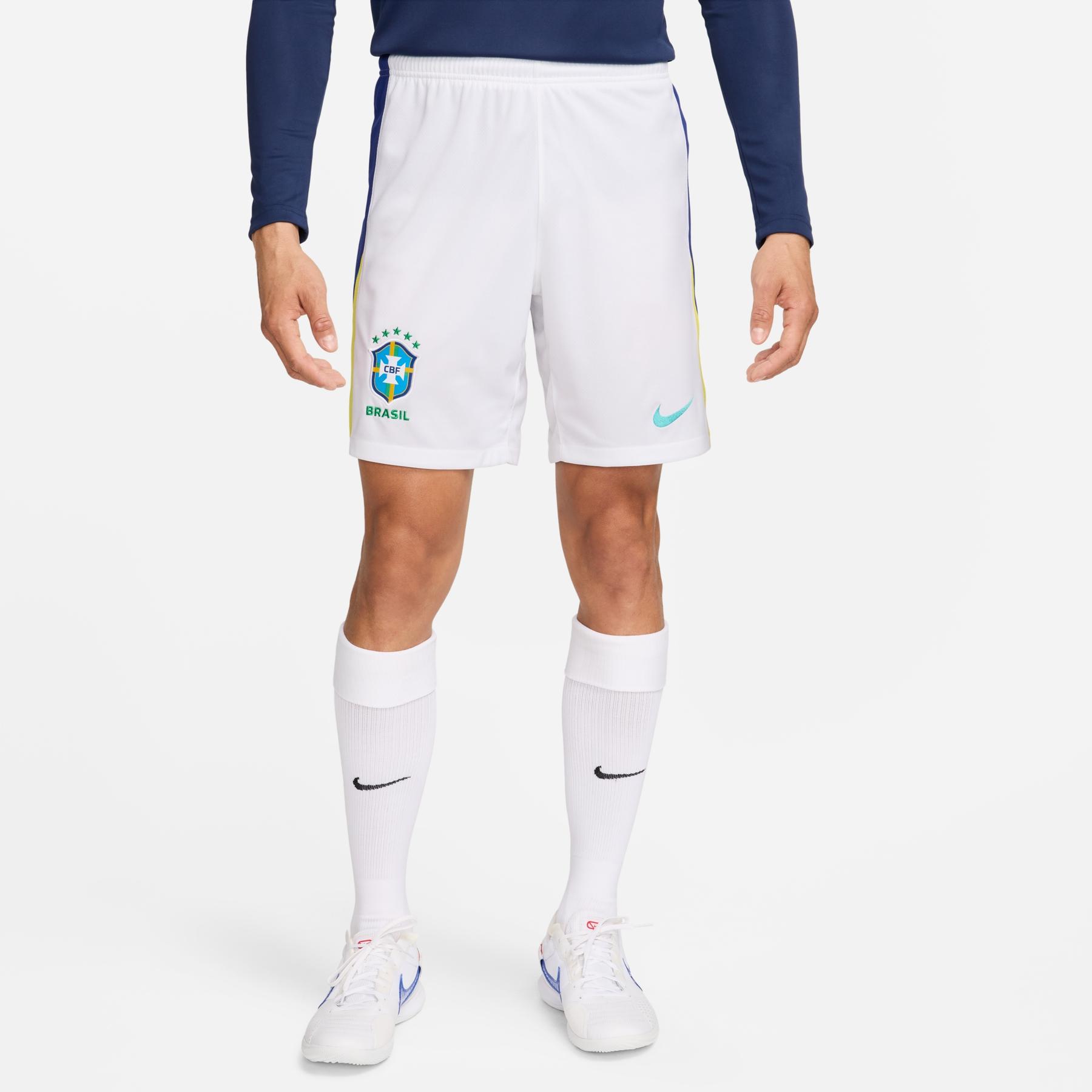 product/n/i/nike_fj4307-100-phsfm001.jpg