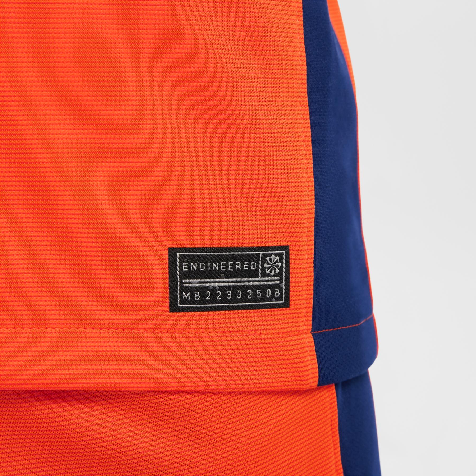 product/n/i/nike_fj4372-819-phsym005.jpg