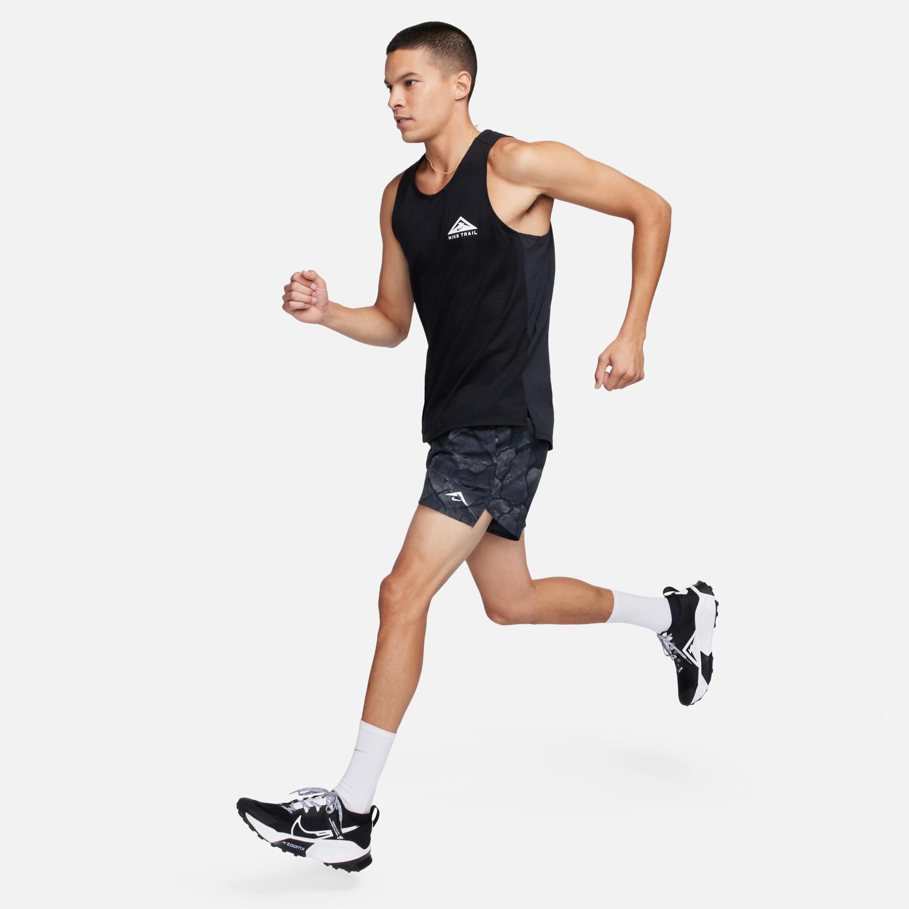 product/n/i/nike_fj5336-010-phsym004.jpg