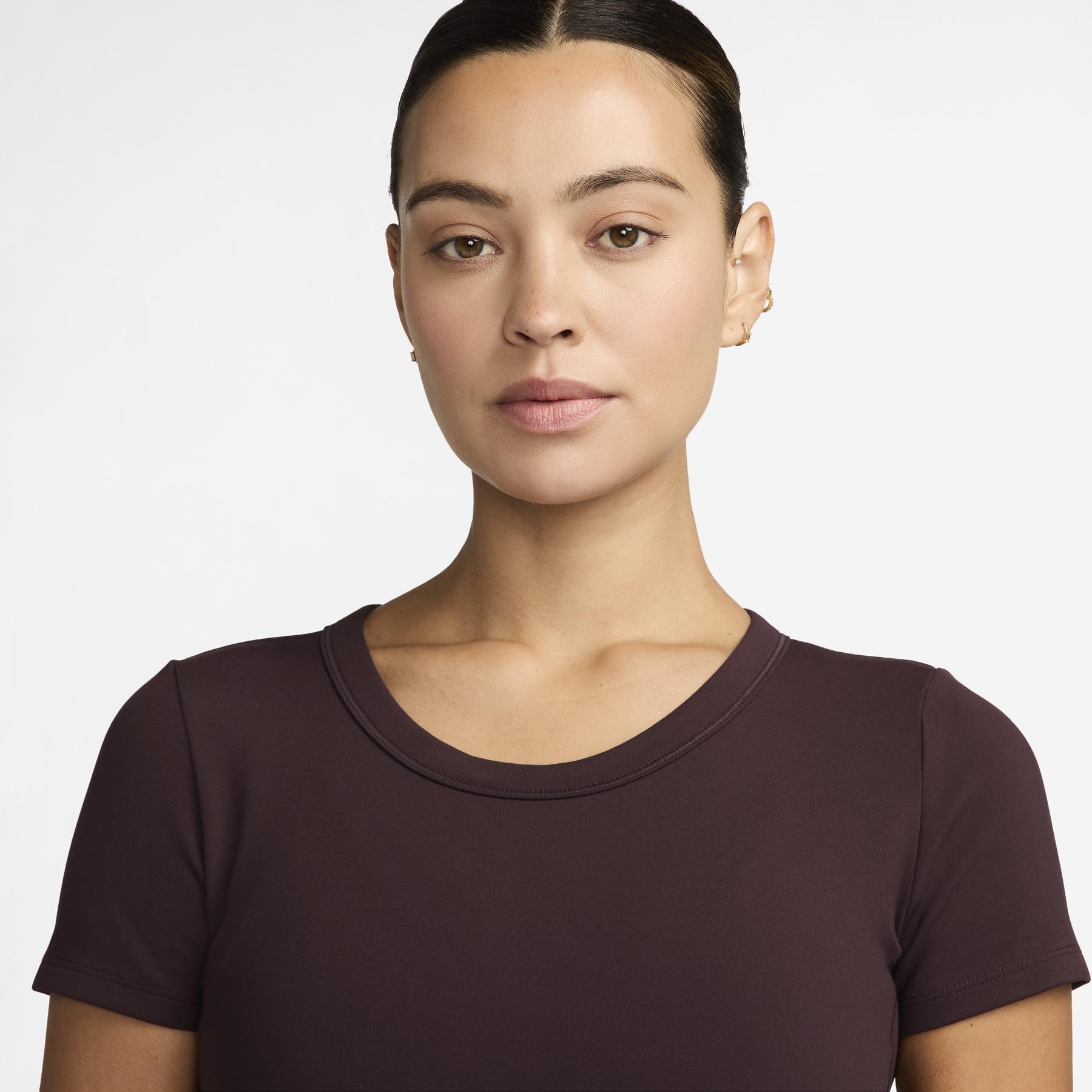 product/n/i/nike_fn2804-652_burgundy-crush_3.jpg