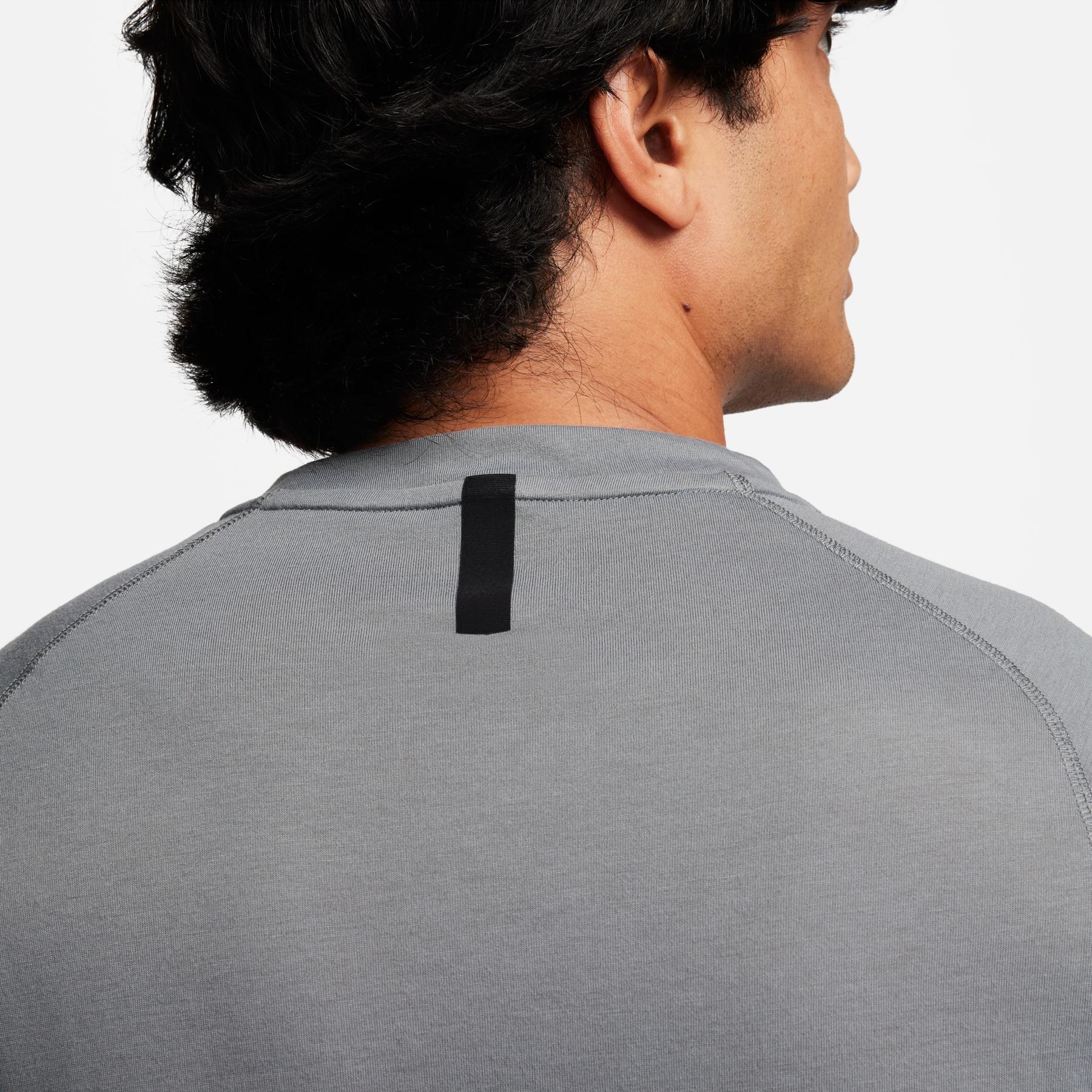 product/n/i/nike_fn2979-084-phsym004.jpg