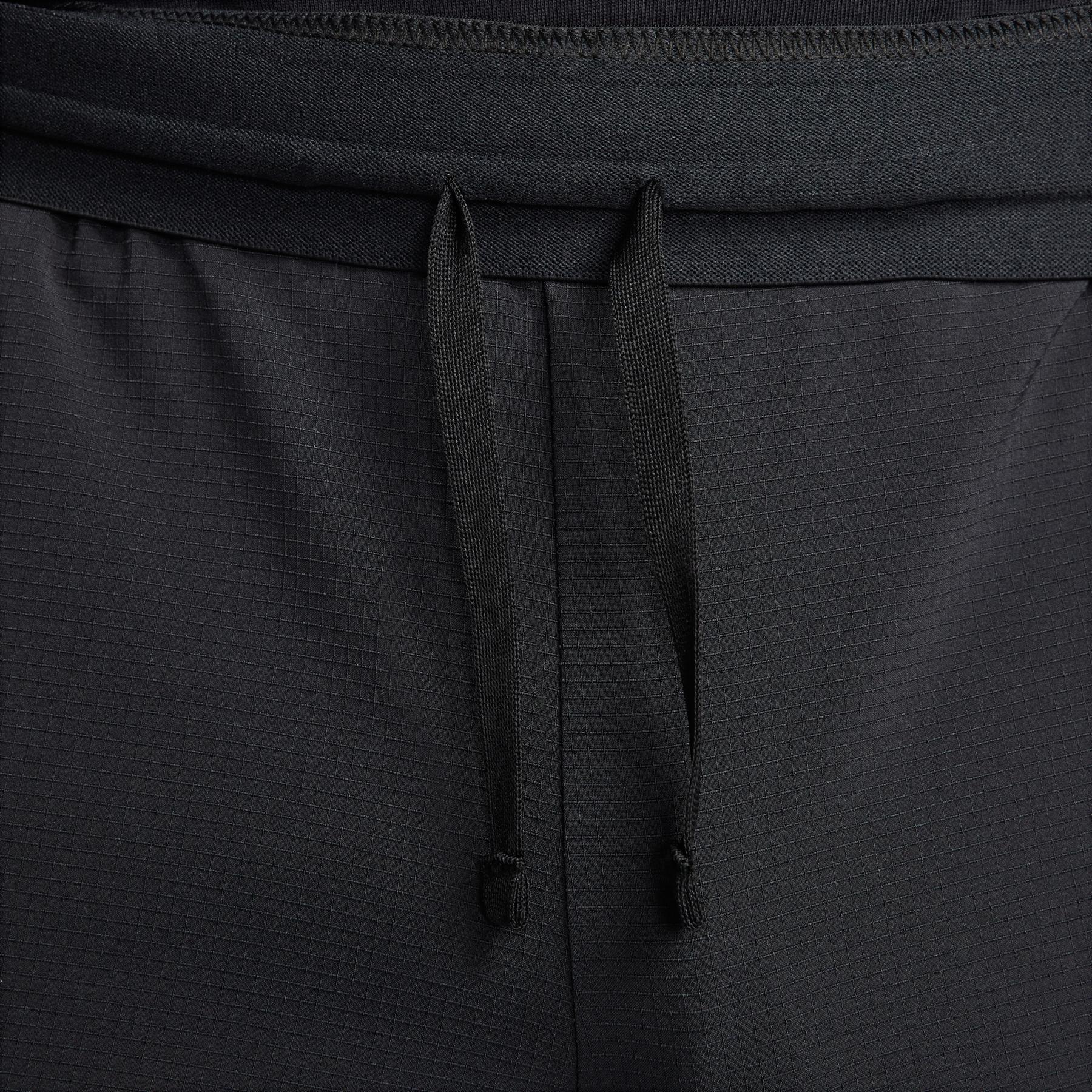 product/n/i/nike_fn2989-010-phsym001.jpg