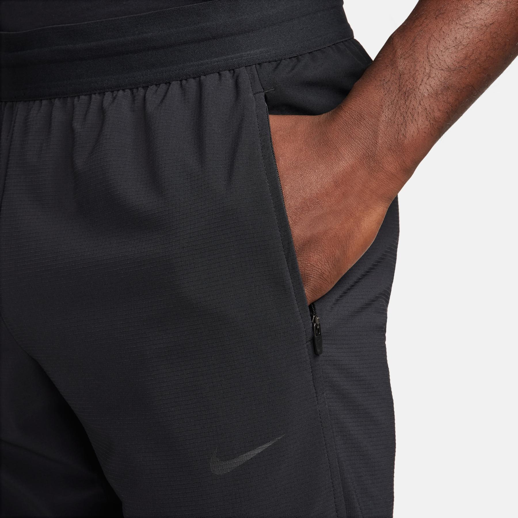 product/n/i/nike_fn2989-010-phsym003.jpg