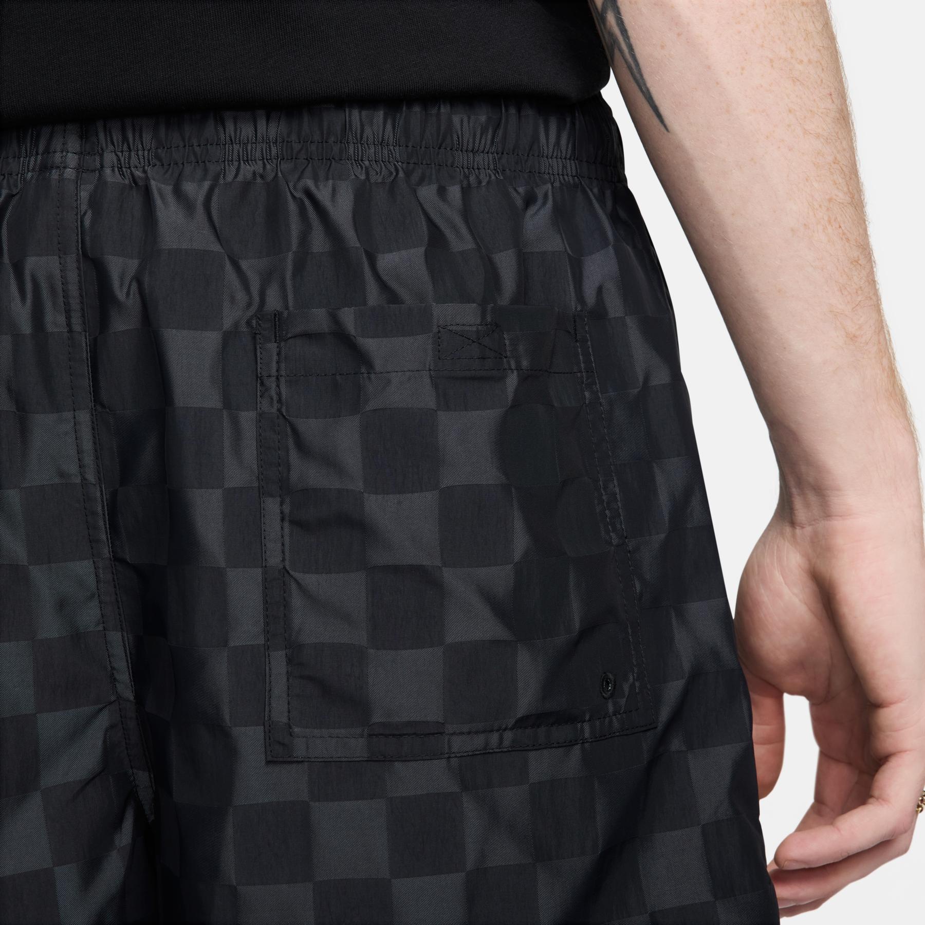 product/n/i/nike_fn3098-010-phsym004.jpg